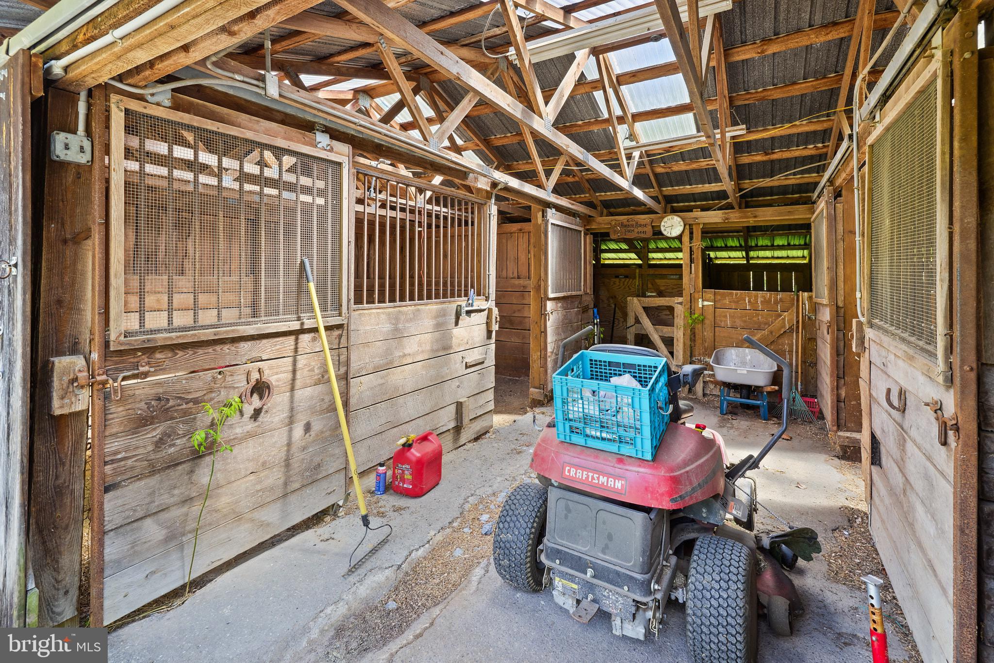 BLUE RIDGE FARMS - Farm