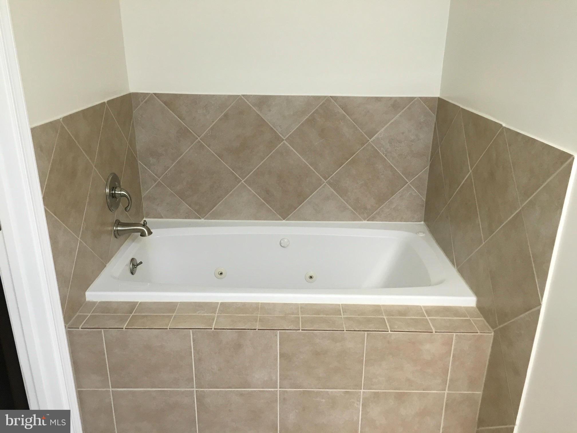 CEDAR COVE - Residential Lease