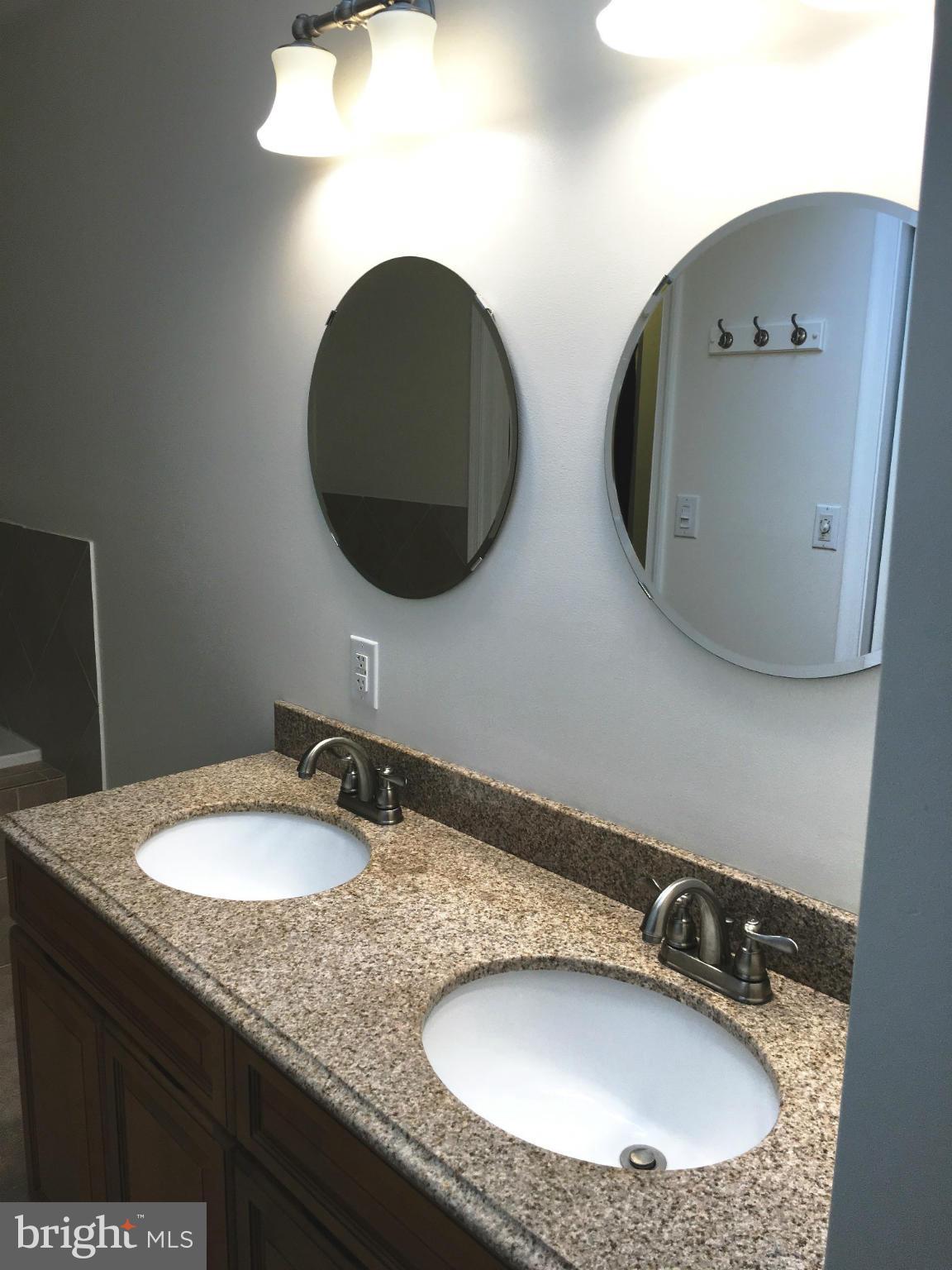 CEDAR COVE - Residential Lease