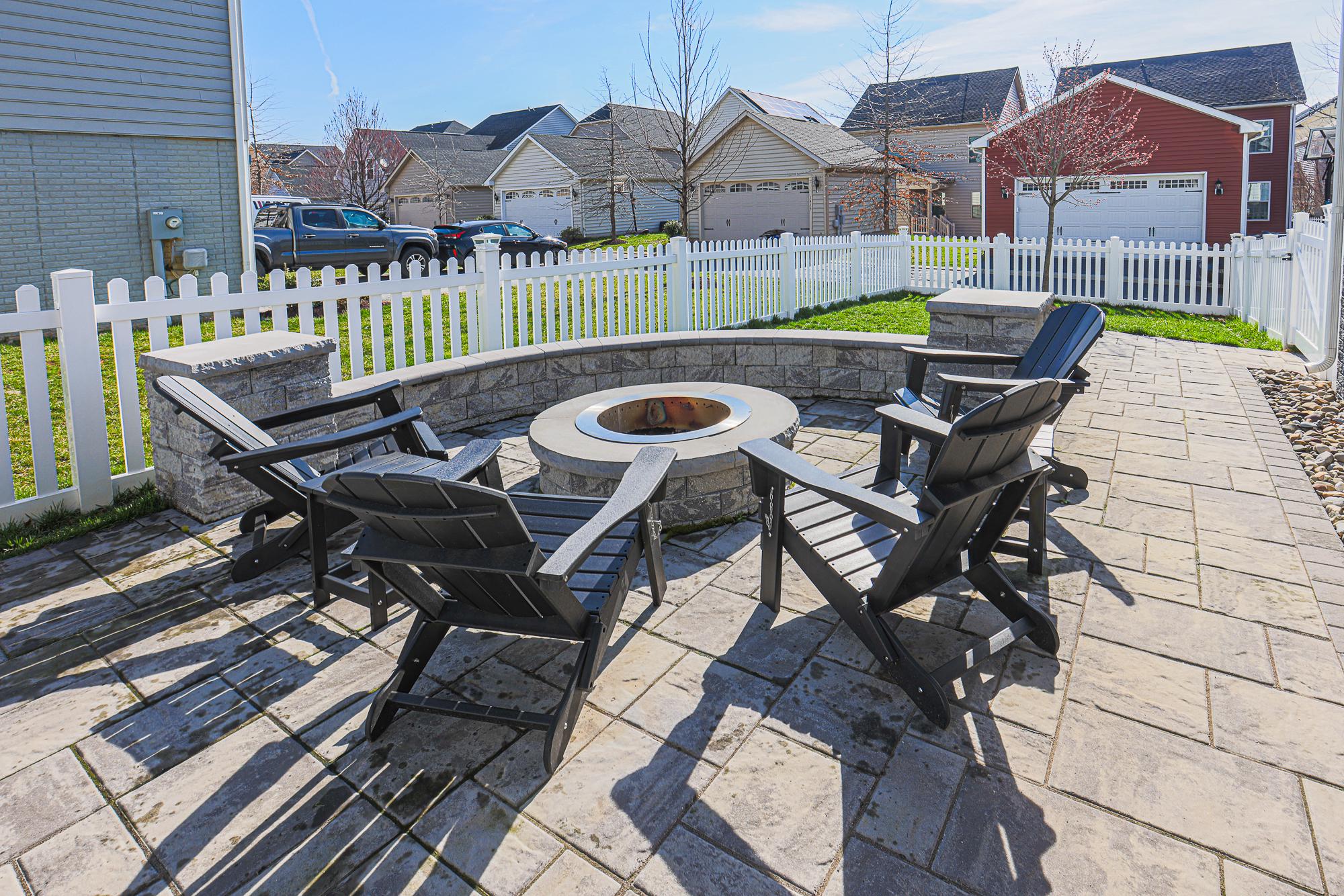 809 JEFFERSON PIKE