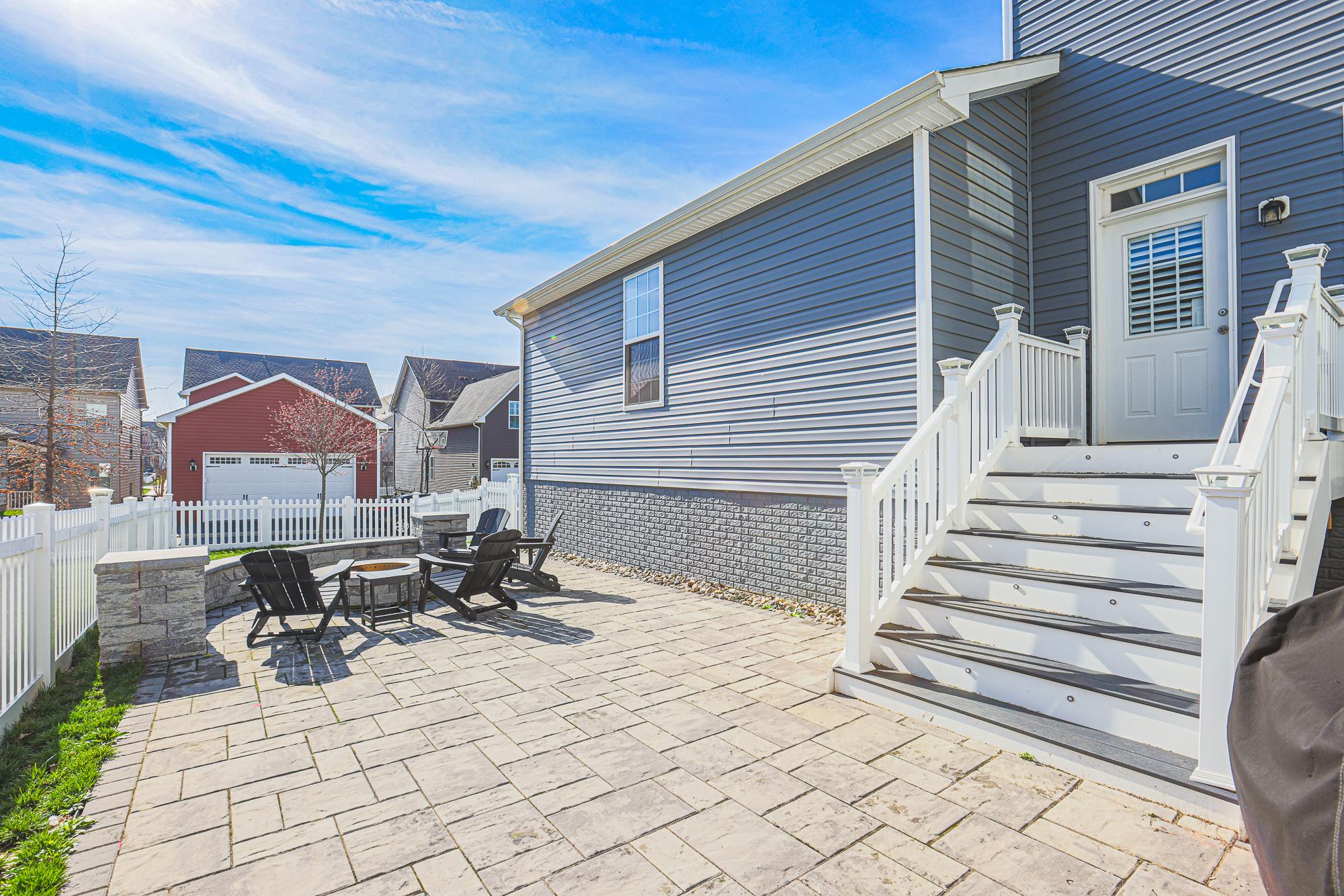 809 JEFFERSON PIKE