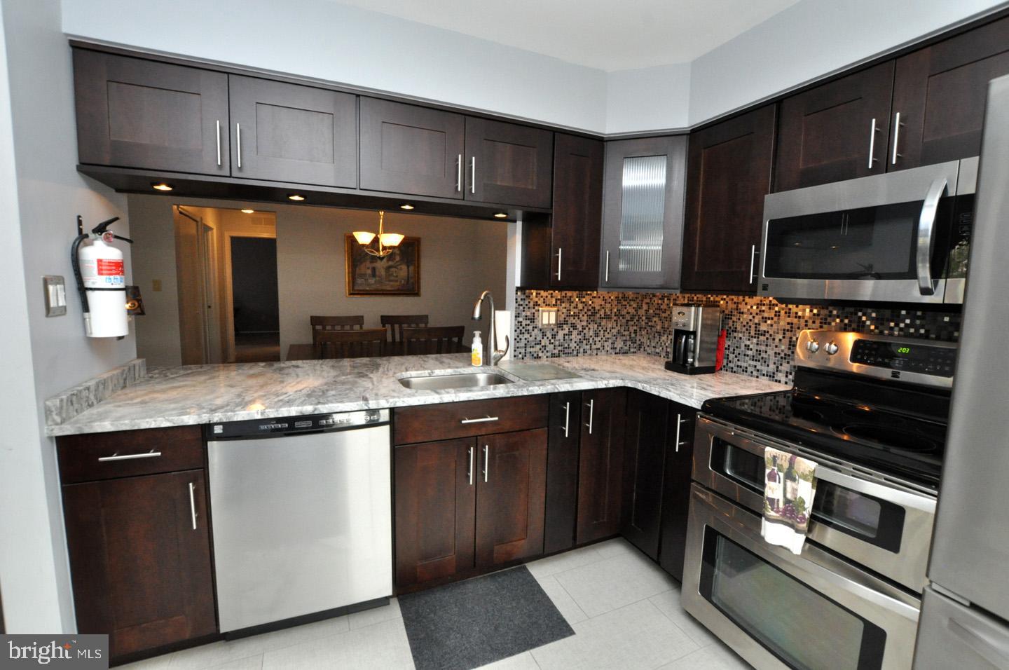 4204 ADELAIDE DRIVE B