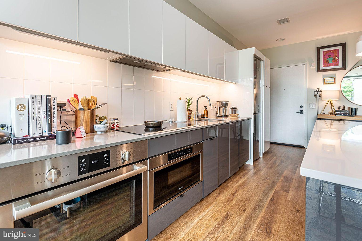 57 N NW 320