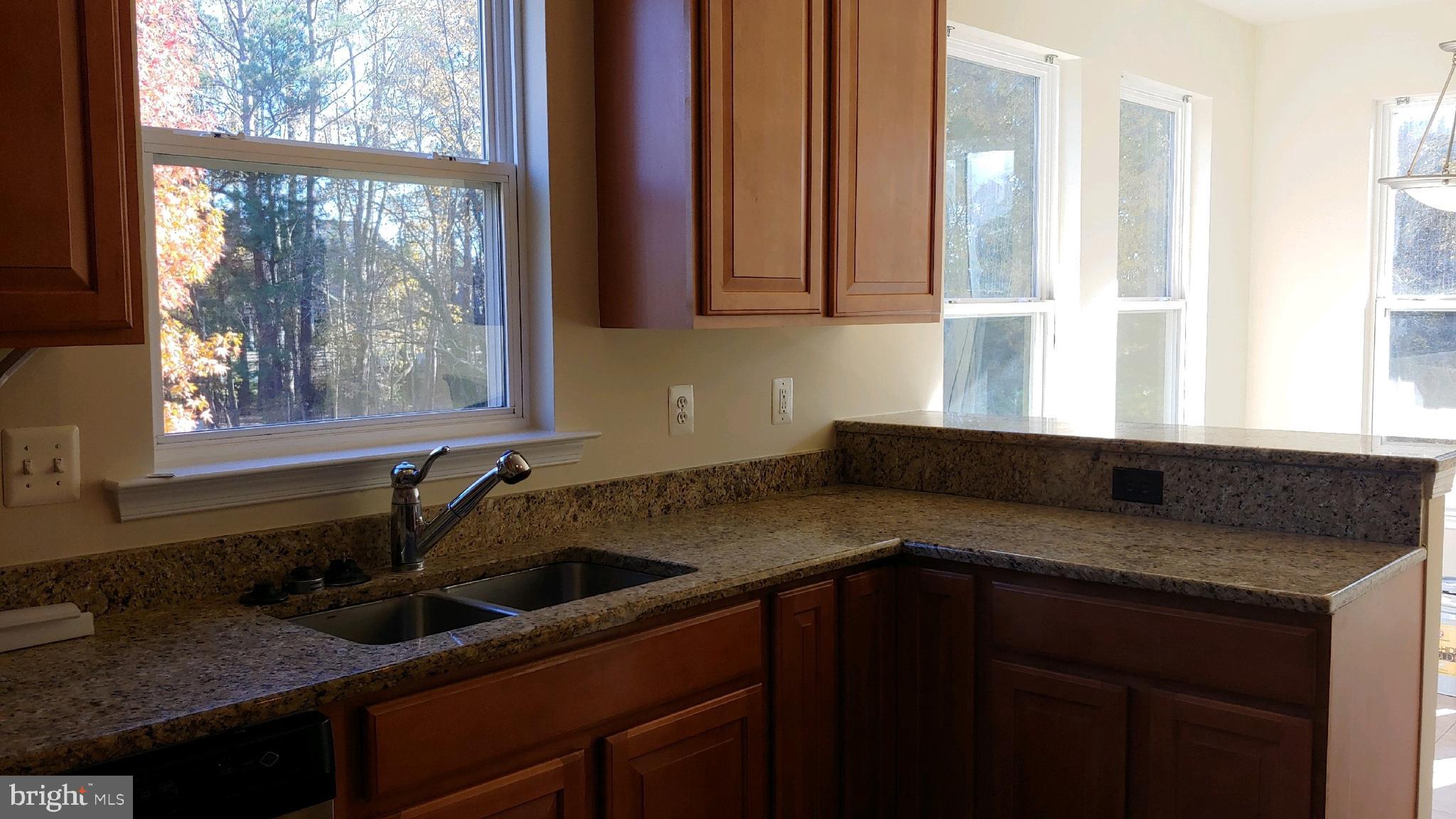 OYSTER BAY CONDOMINIUMS - Residential