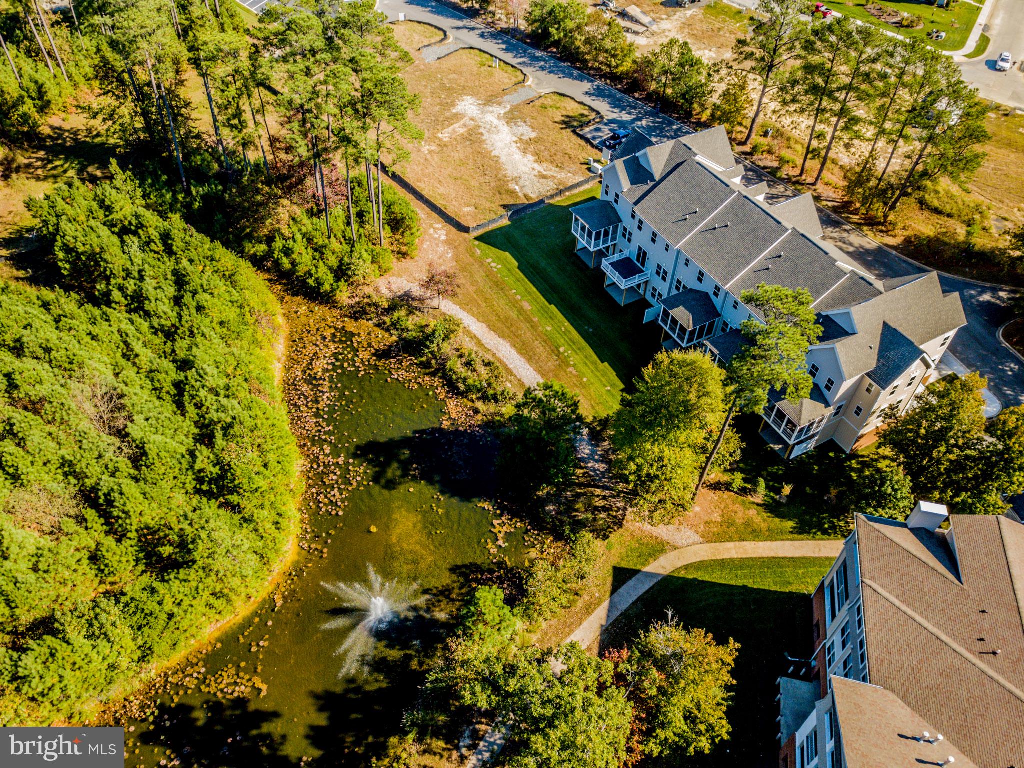 OYSTER BAY CONDOMINIUMS - Residential