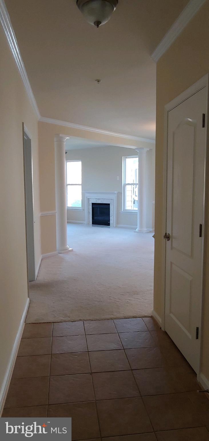 OYSTER BAY CONDOMINIUMS - Residential