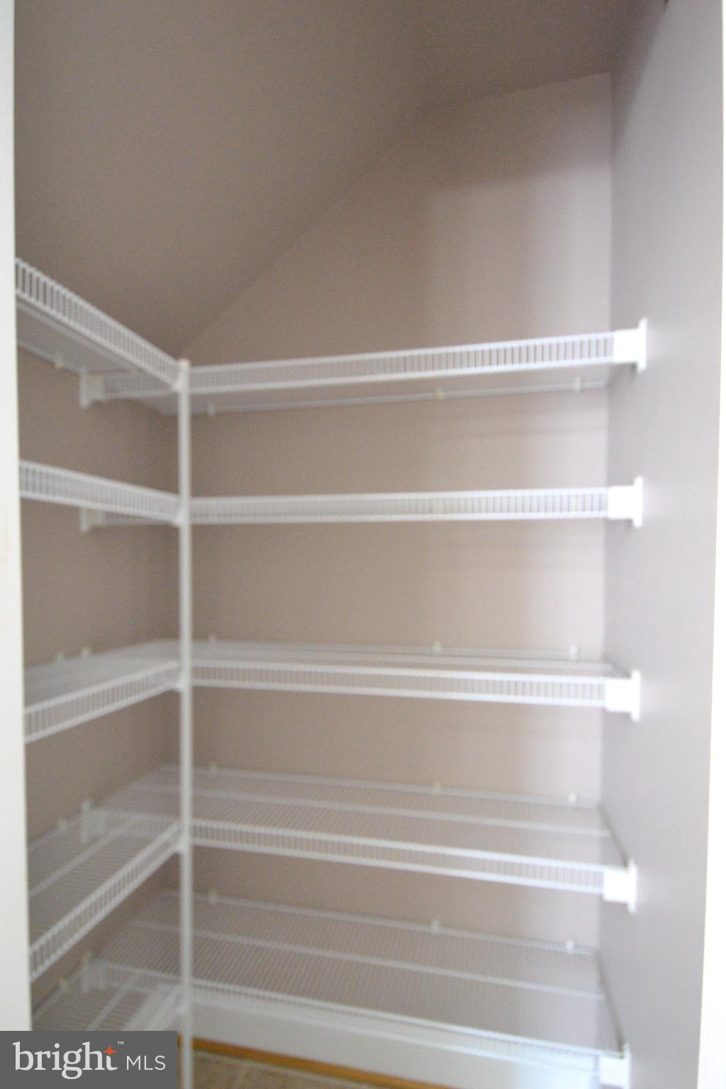 HAMPTON SQUARE CONDOMINIUMS - Residential