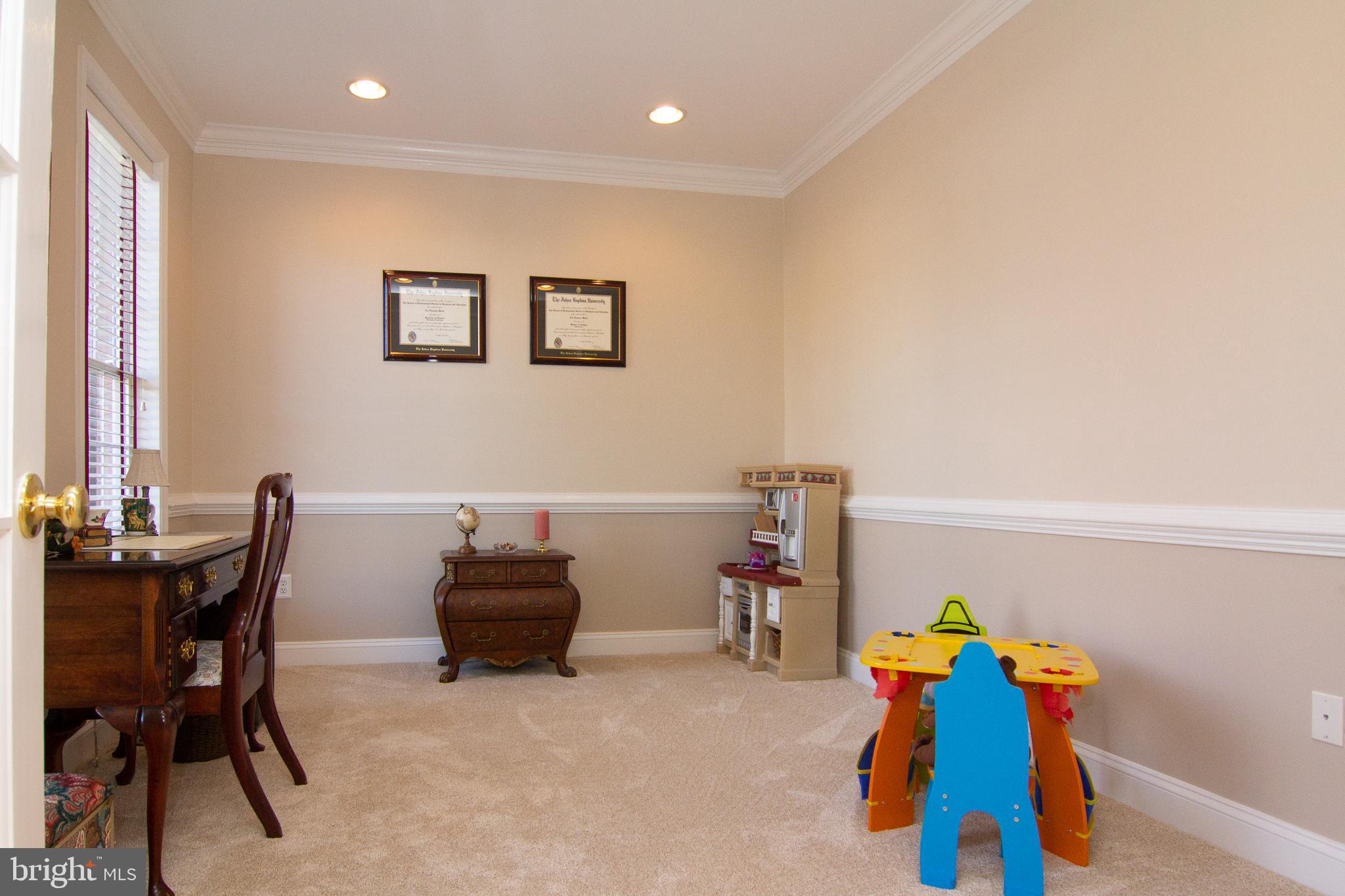 CLIVEDEN REACH - Residential