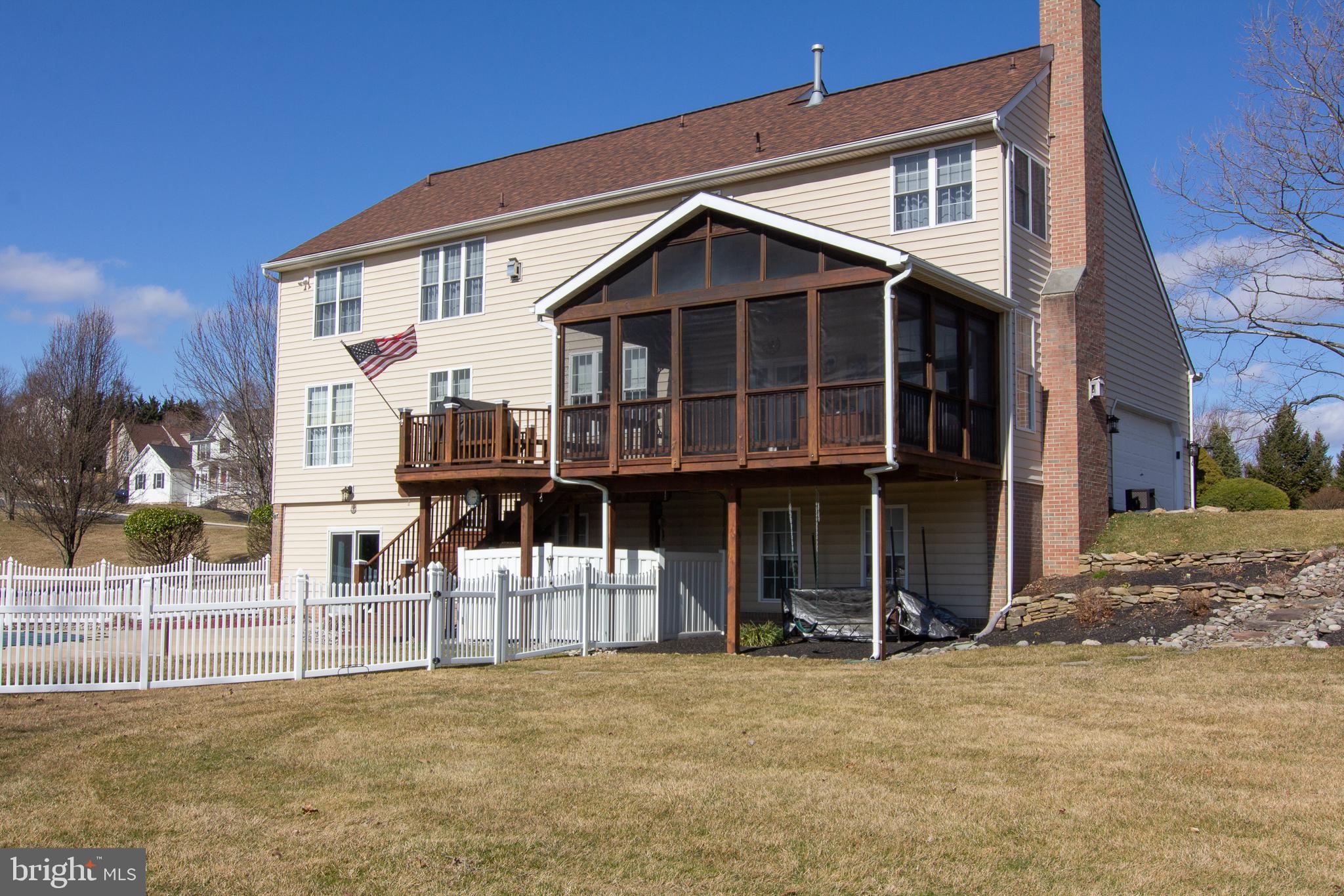 CLIVEDEN REACH - Residential