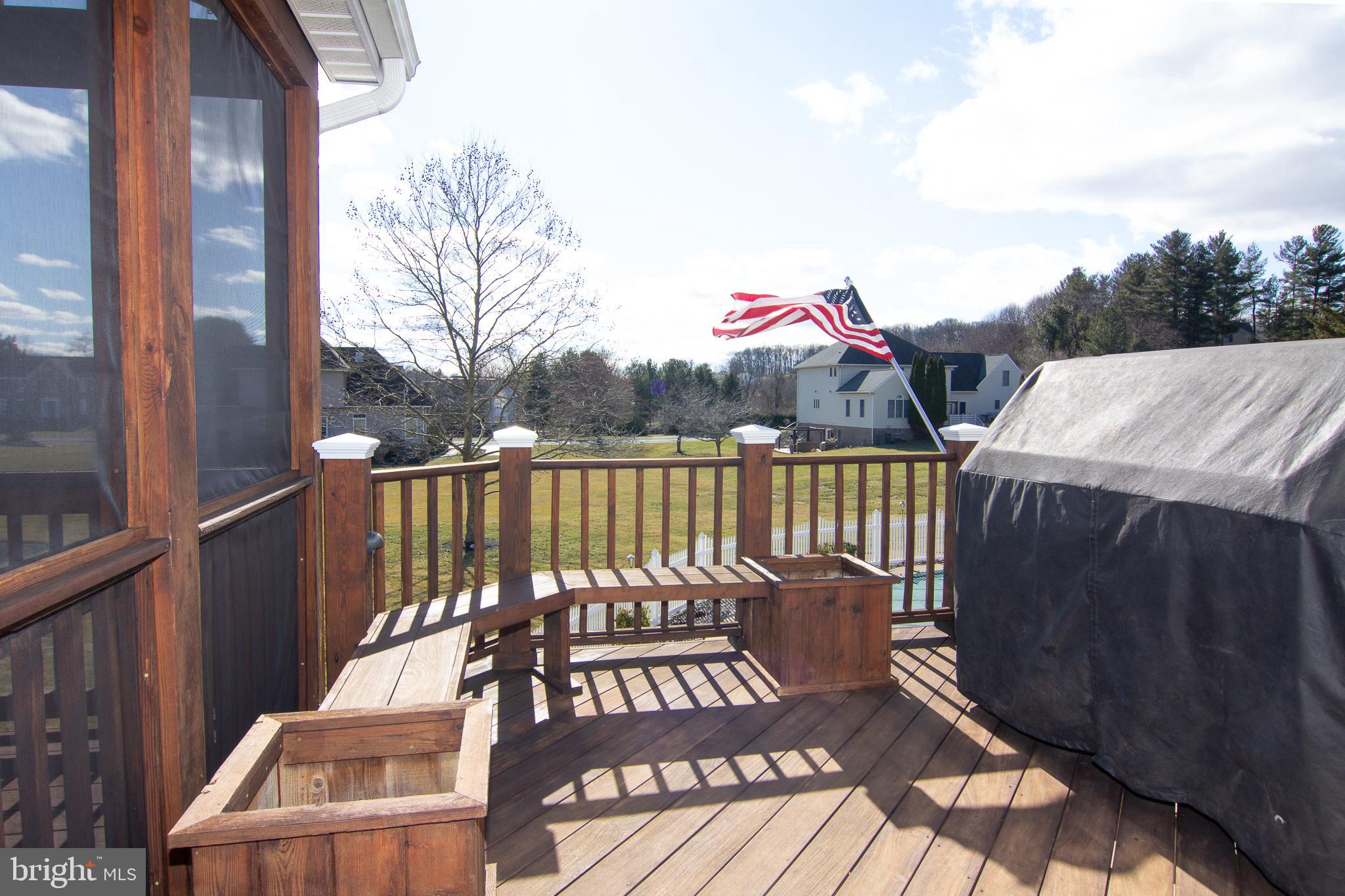 CLIVEDEN REACH - Residential