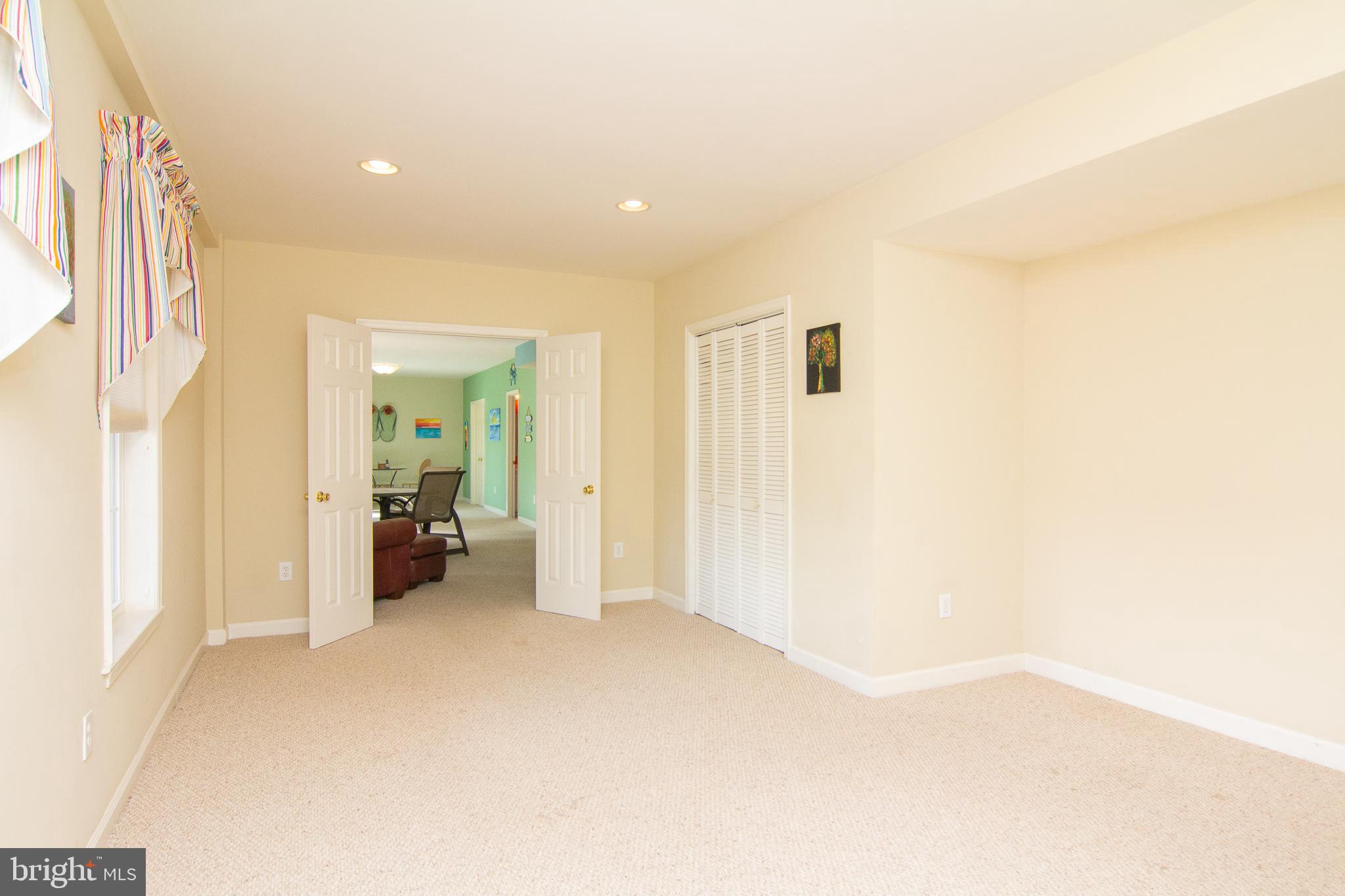 CLIVEDEN REACH - Residential