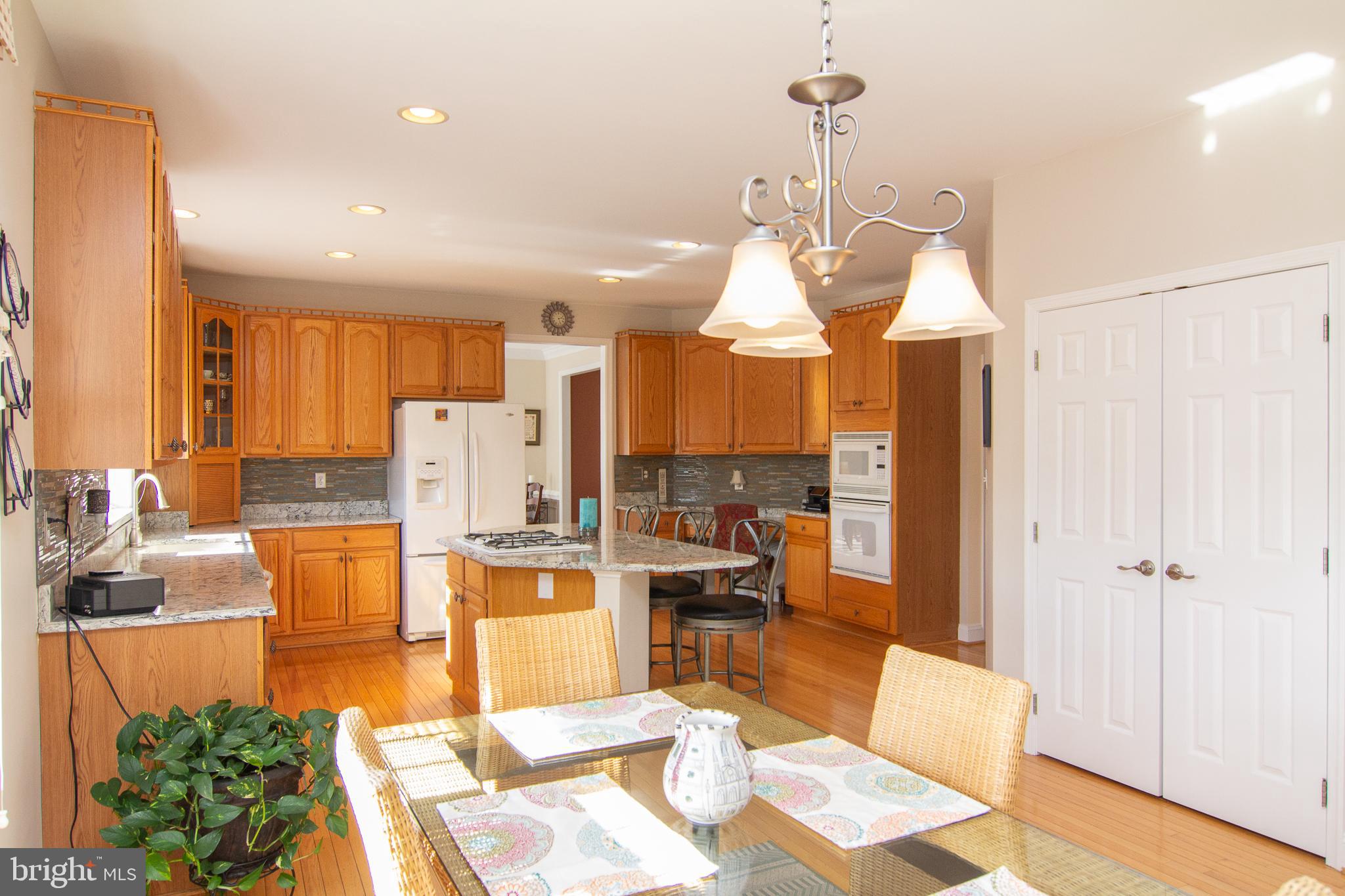 CLIVEDEN REACH - Residential