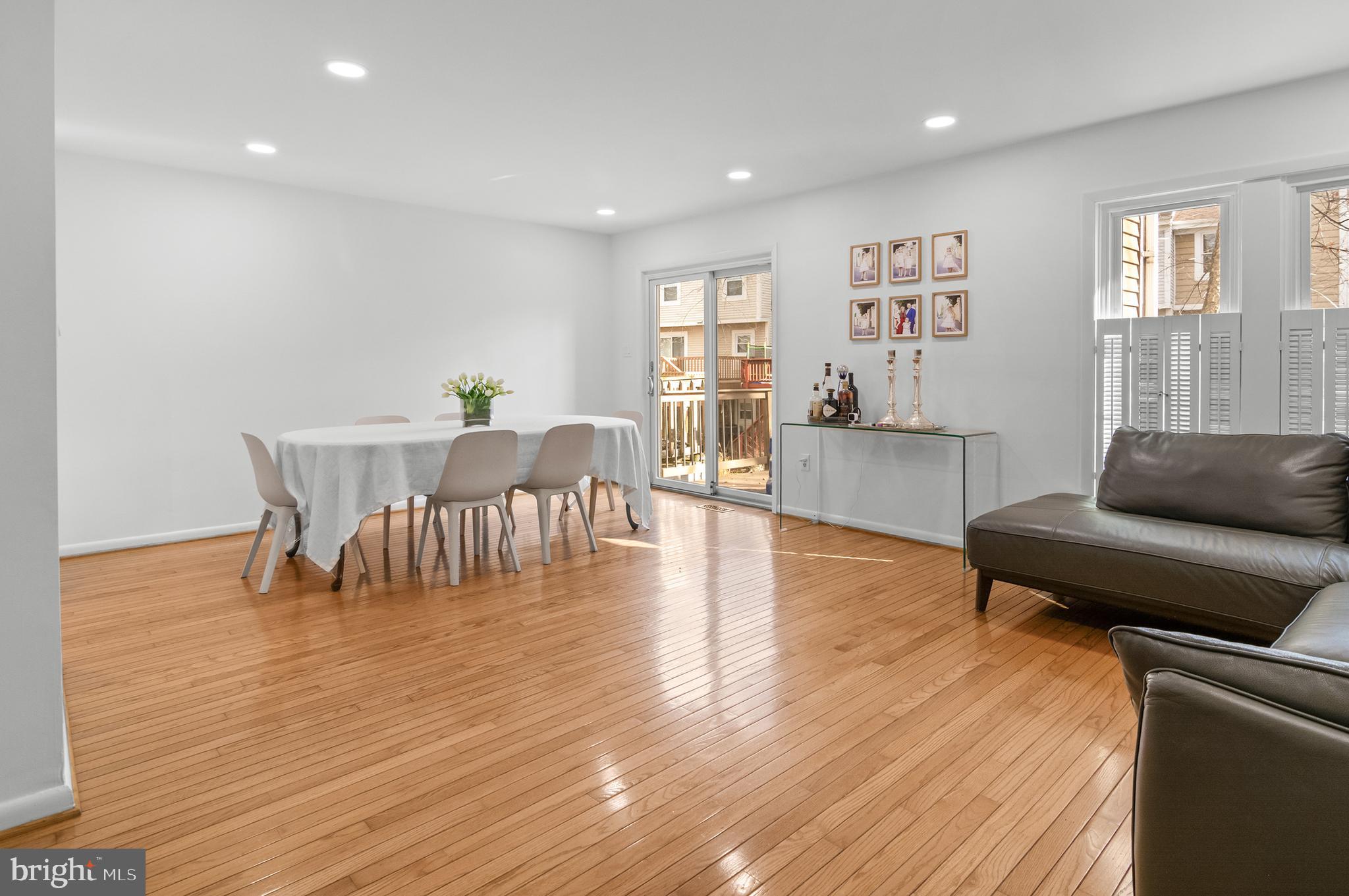 THE FALLS - Residential Lease