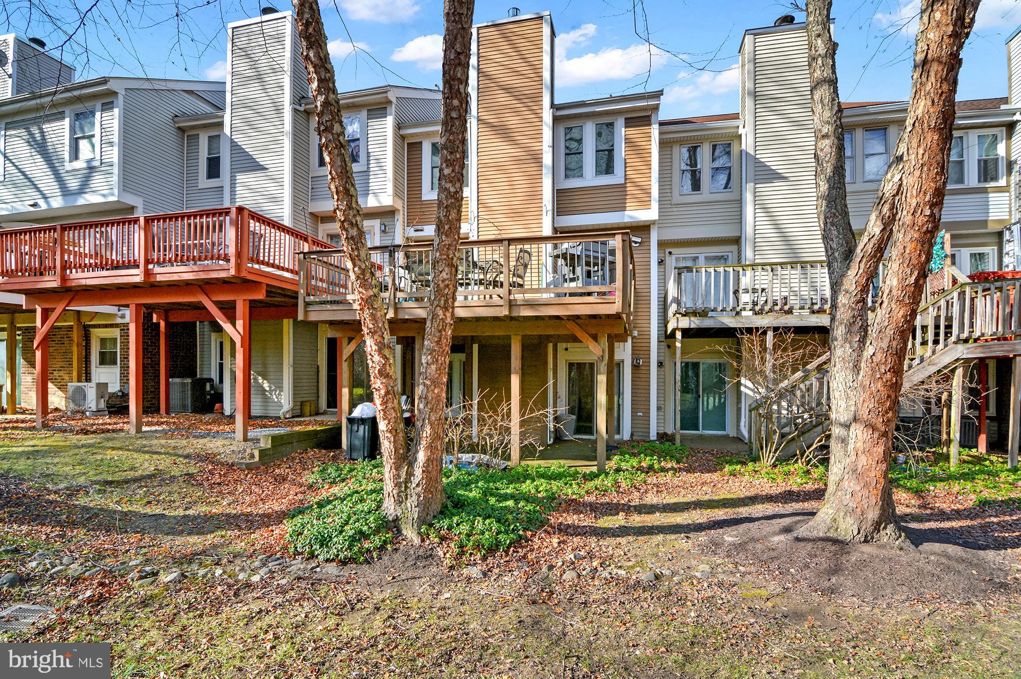 THE FALLS - Residential Lease