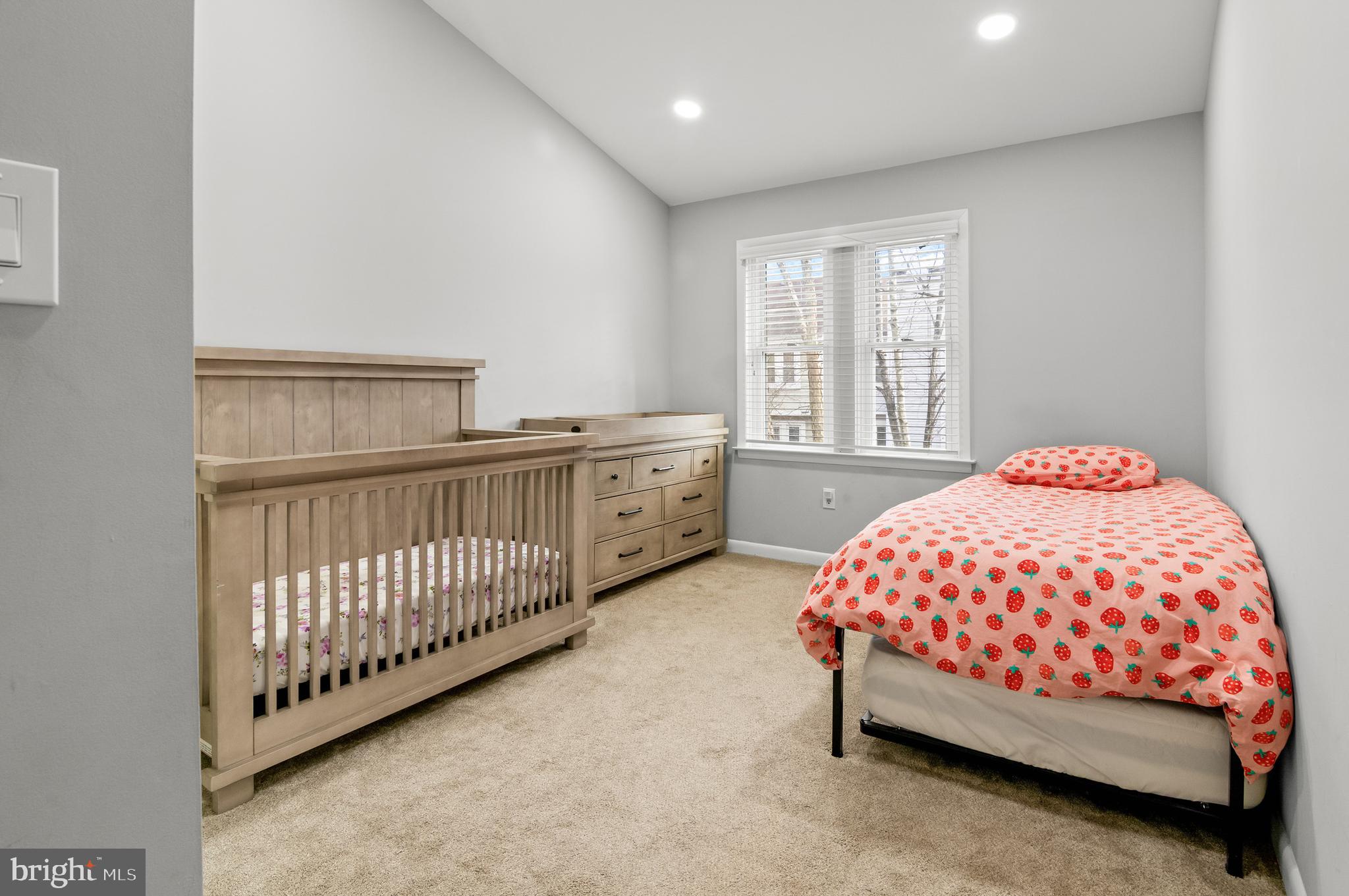 THE FALLS - Residential Lease