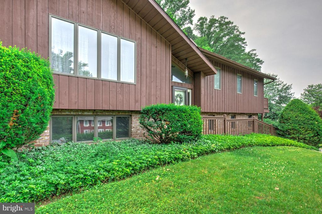 Photo of 331 Spring Garden Street, EPHRATA, PA 17522 (MLS # PALA2072078)