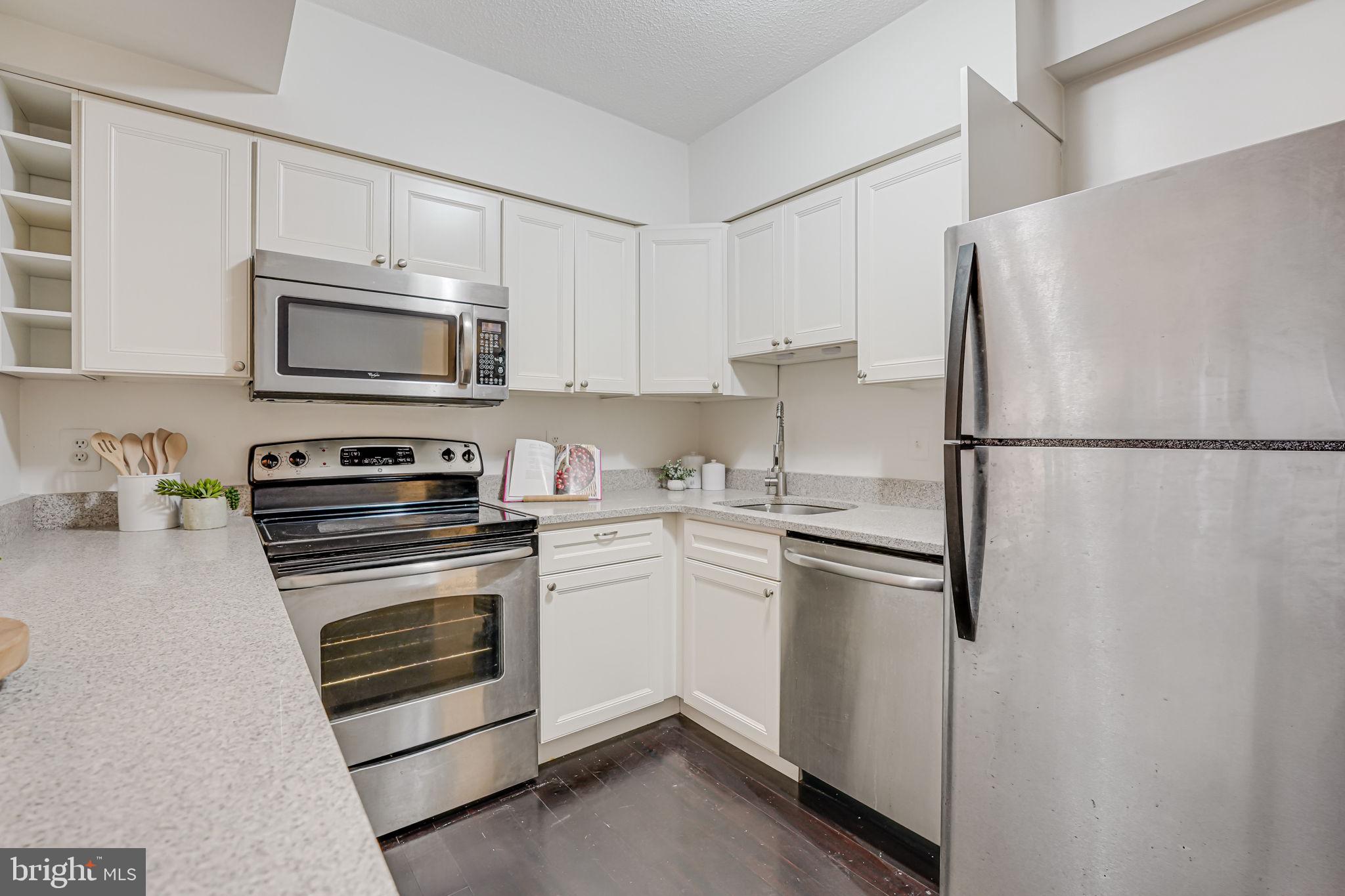 BEDFORD PARK - Residential