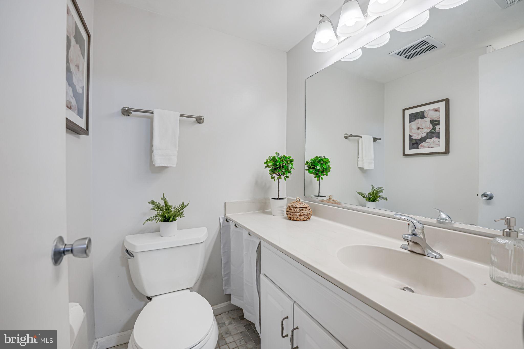 BEDFORD PARK - Residential