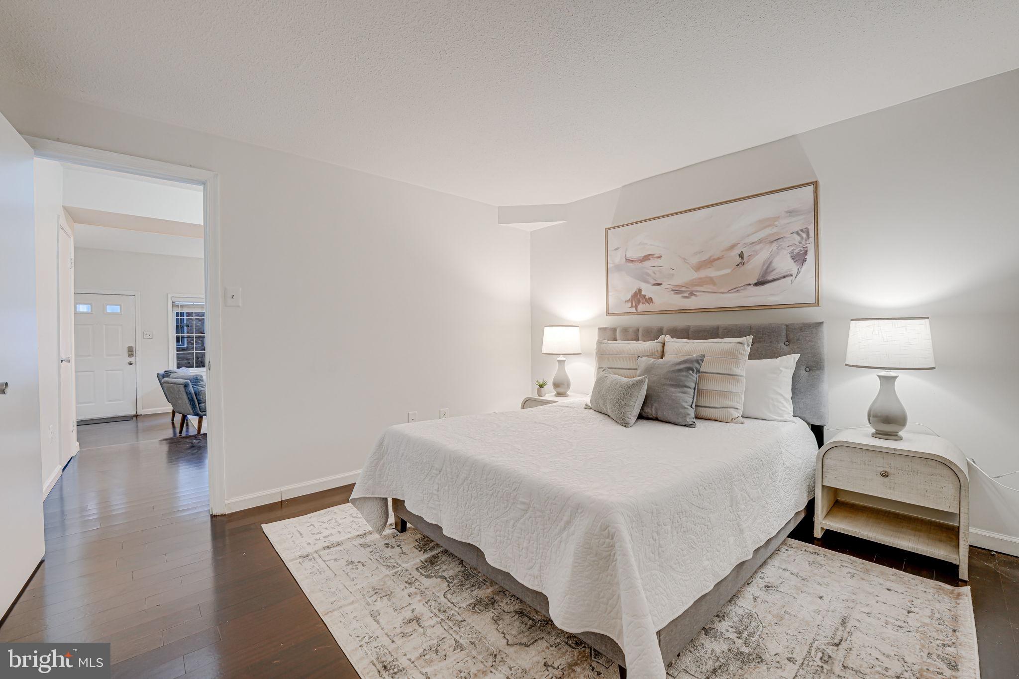 BEDFORD PARK - Residential