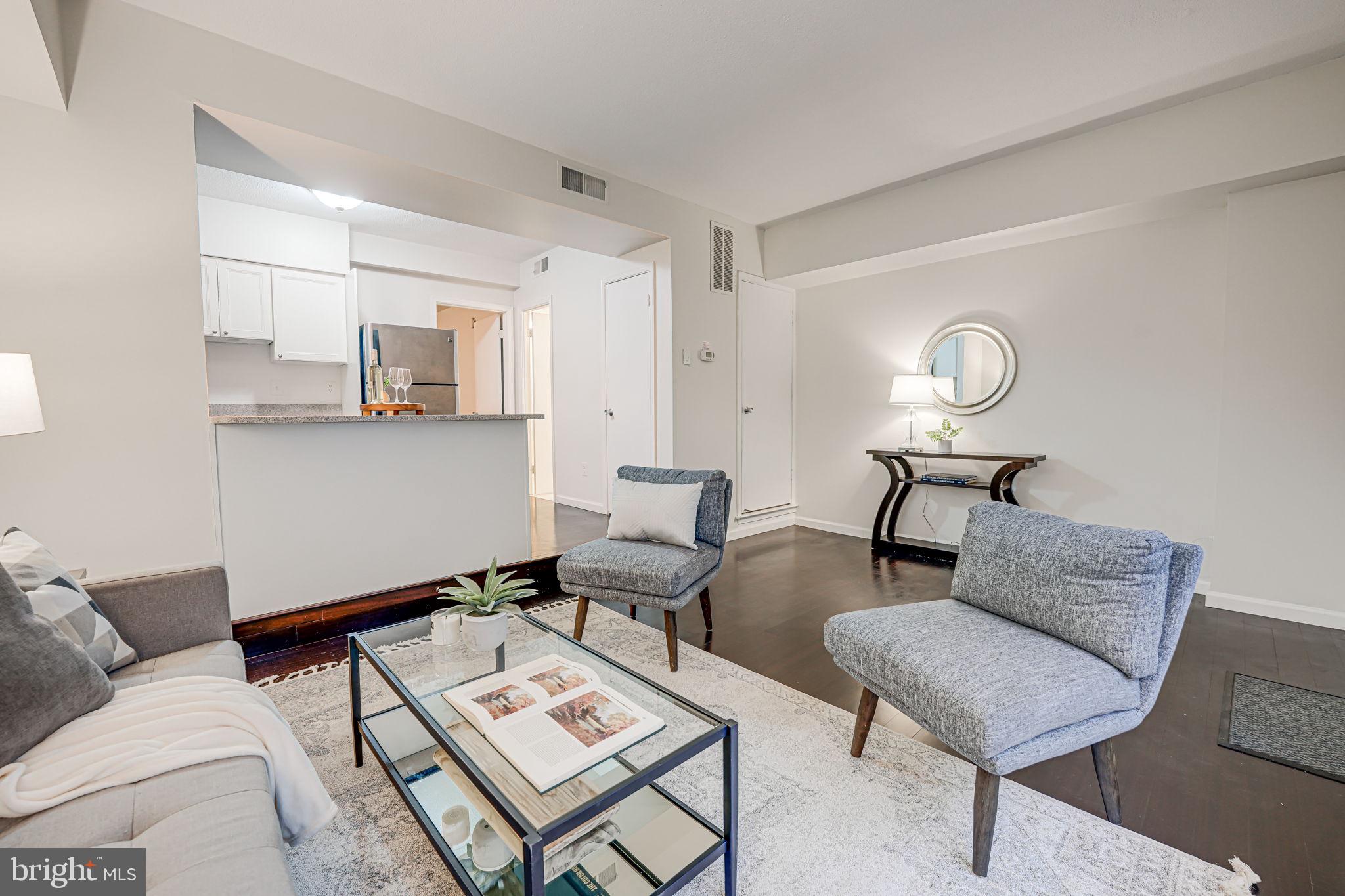 BEDFORD PARK - Residential