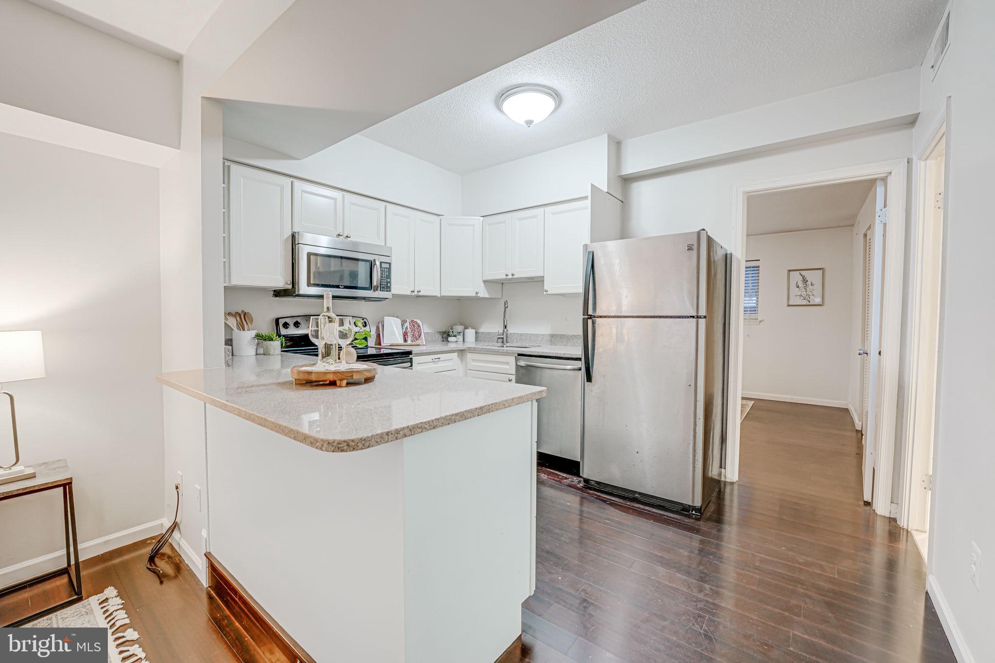 BEDFORD PARK - Residential
