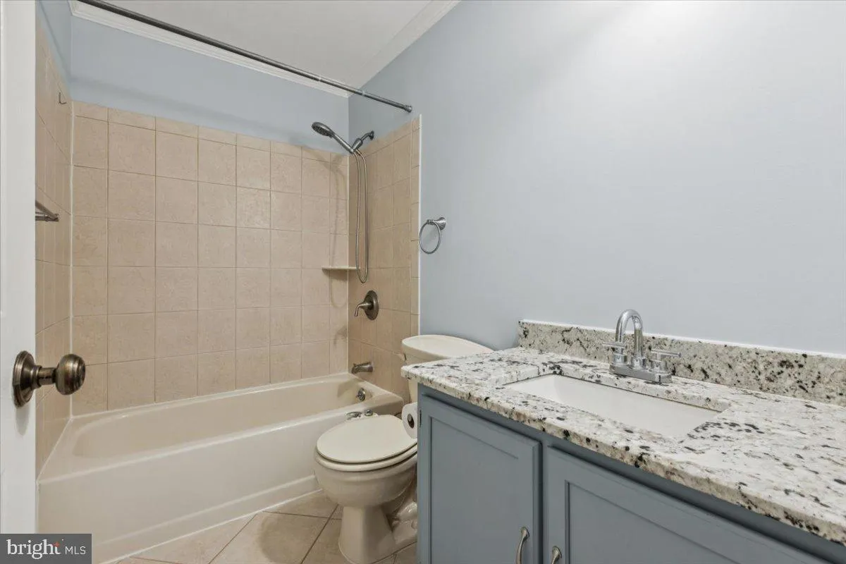 Lawrenceville, New Jersey 08648, United States, 3 Bedrooms Bedrooms, ,3 BathroomsBathrooms,Residential,Active,179555