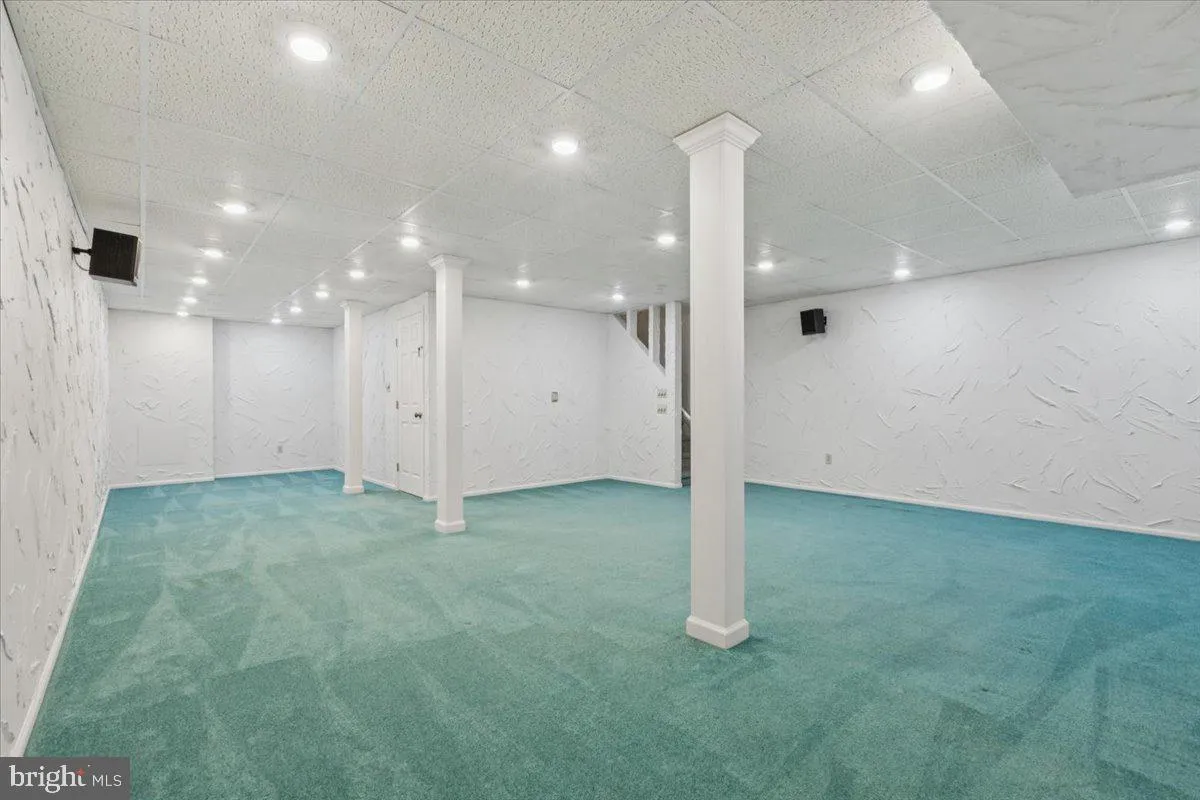 Lawrenceville, New Jersey 08648, United States, 3 Bedrooms Bedrooms, ,3 BathroomsBathrooms,Residential,Active,179555