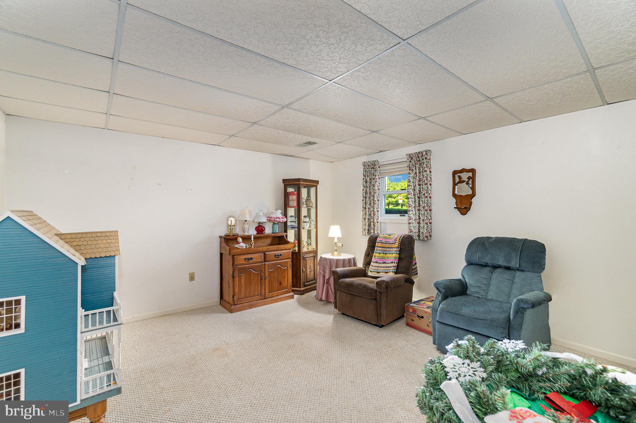 BRIAR BEND - Residential