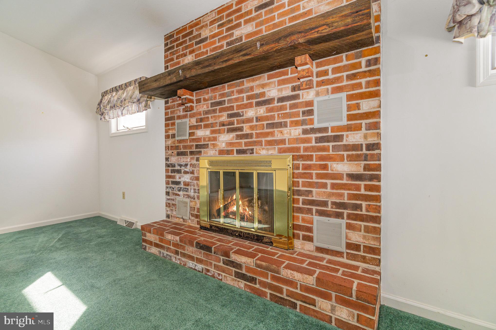 BRIAR BEND - Residential