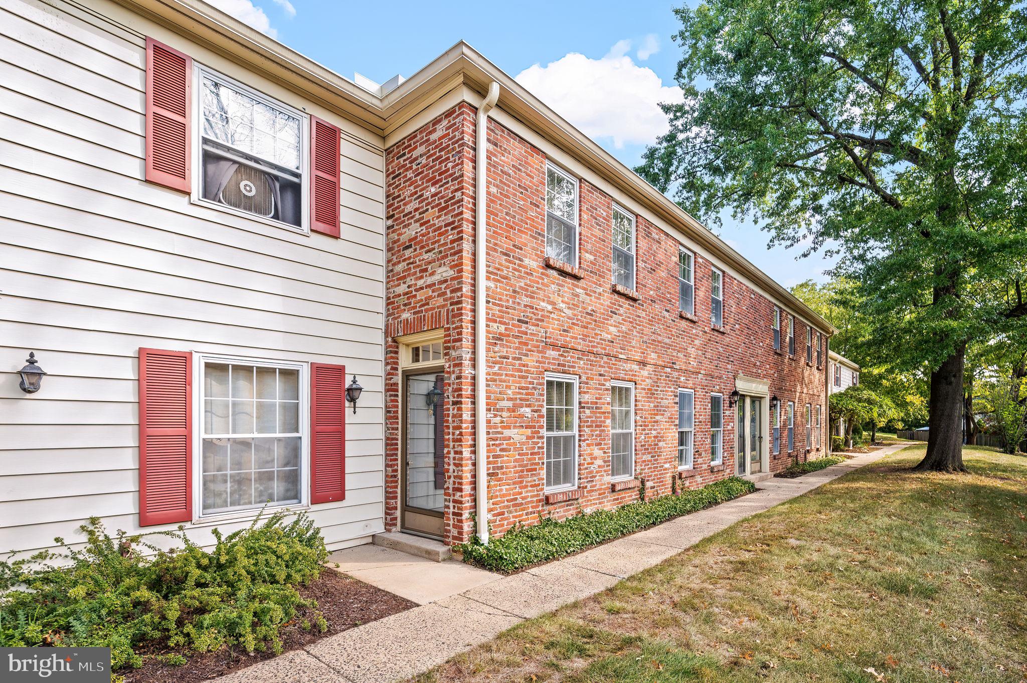 CHATHAM VIL OF TOW - Residential