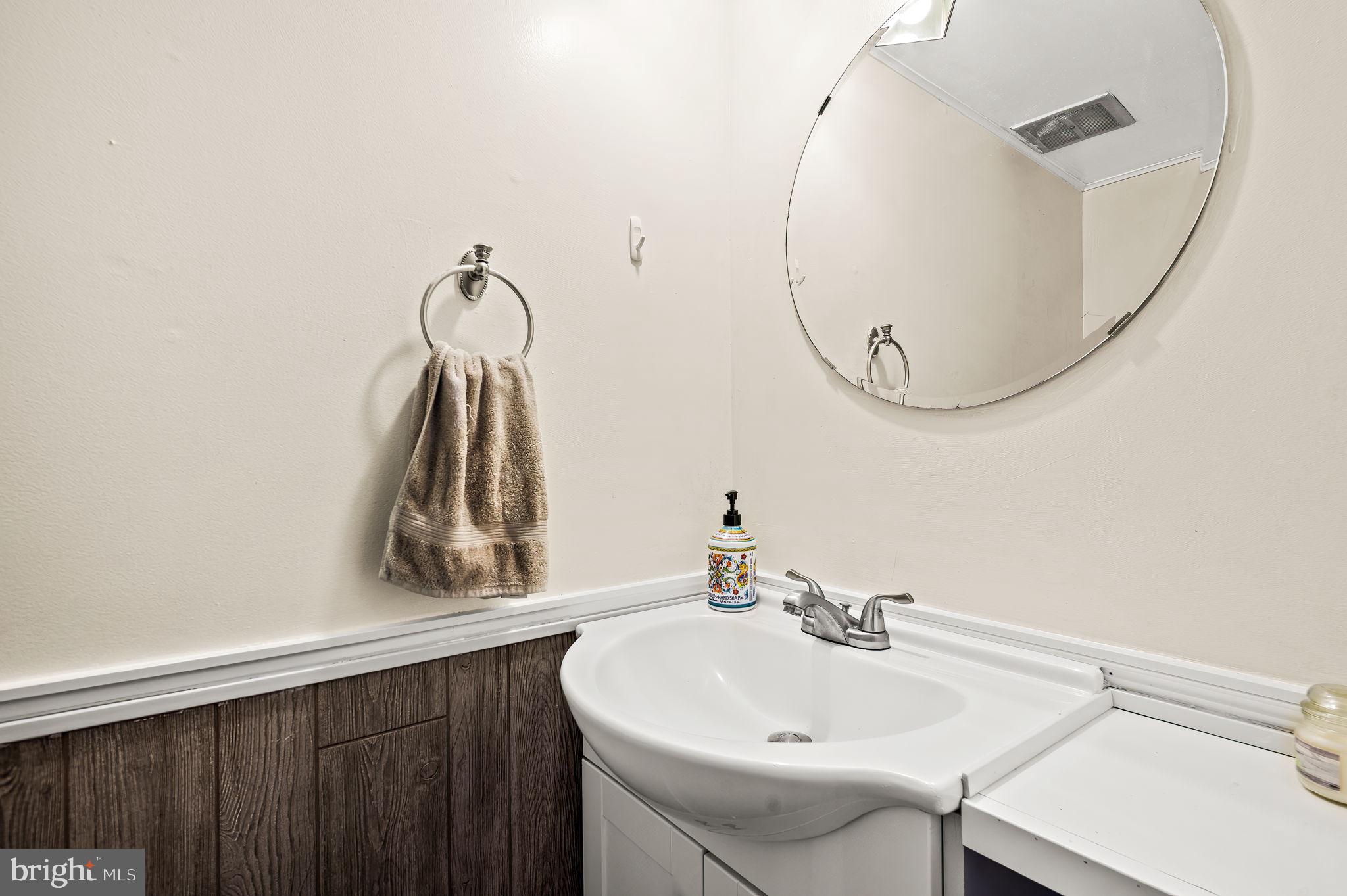 CHATHAM VIL OF TOW - Residential