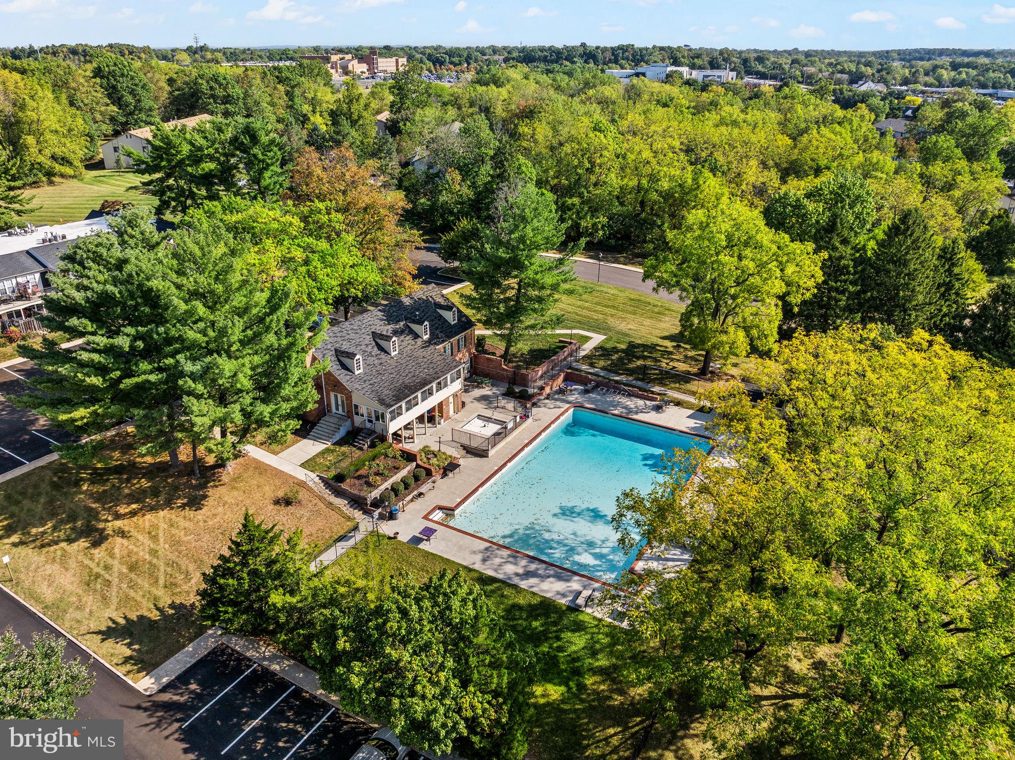 CHATHAM VIL OF TOW - Residential