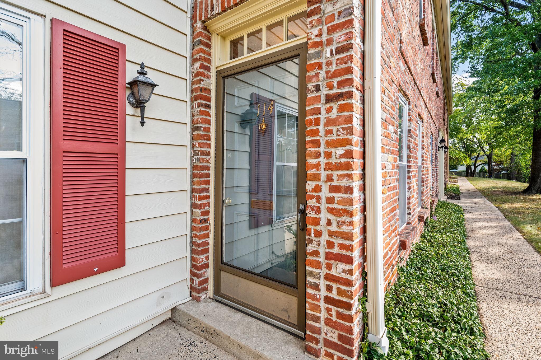 CHATHAM VIL OF TOW - Residential