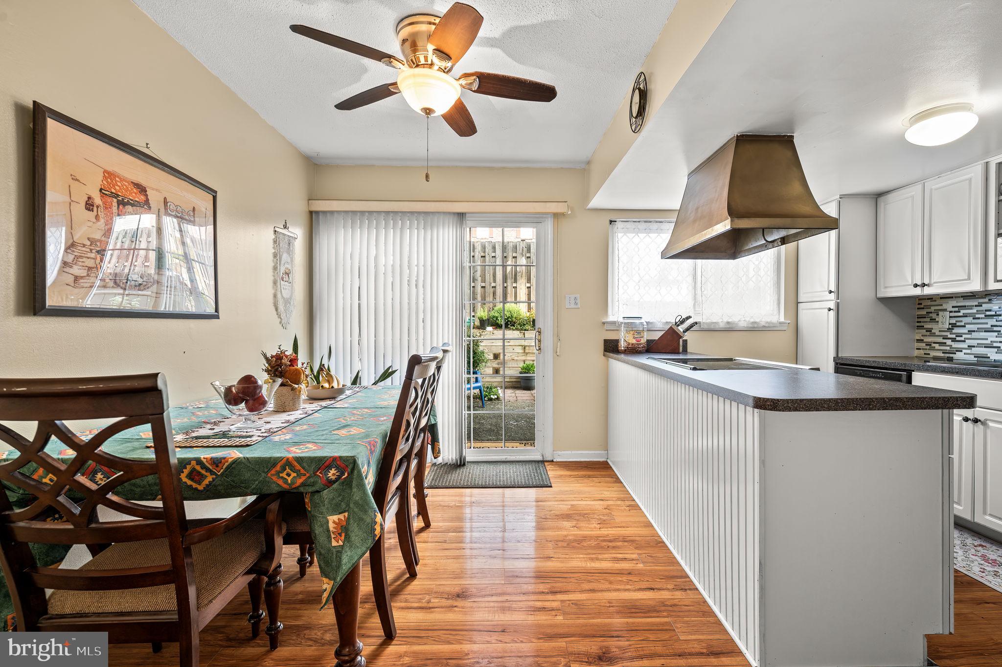 CHATHAM VIL OF TOW - Residential