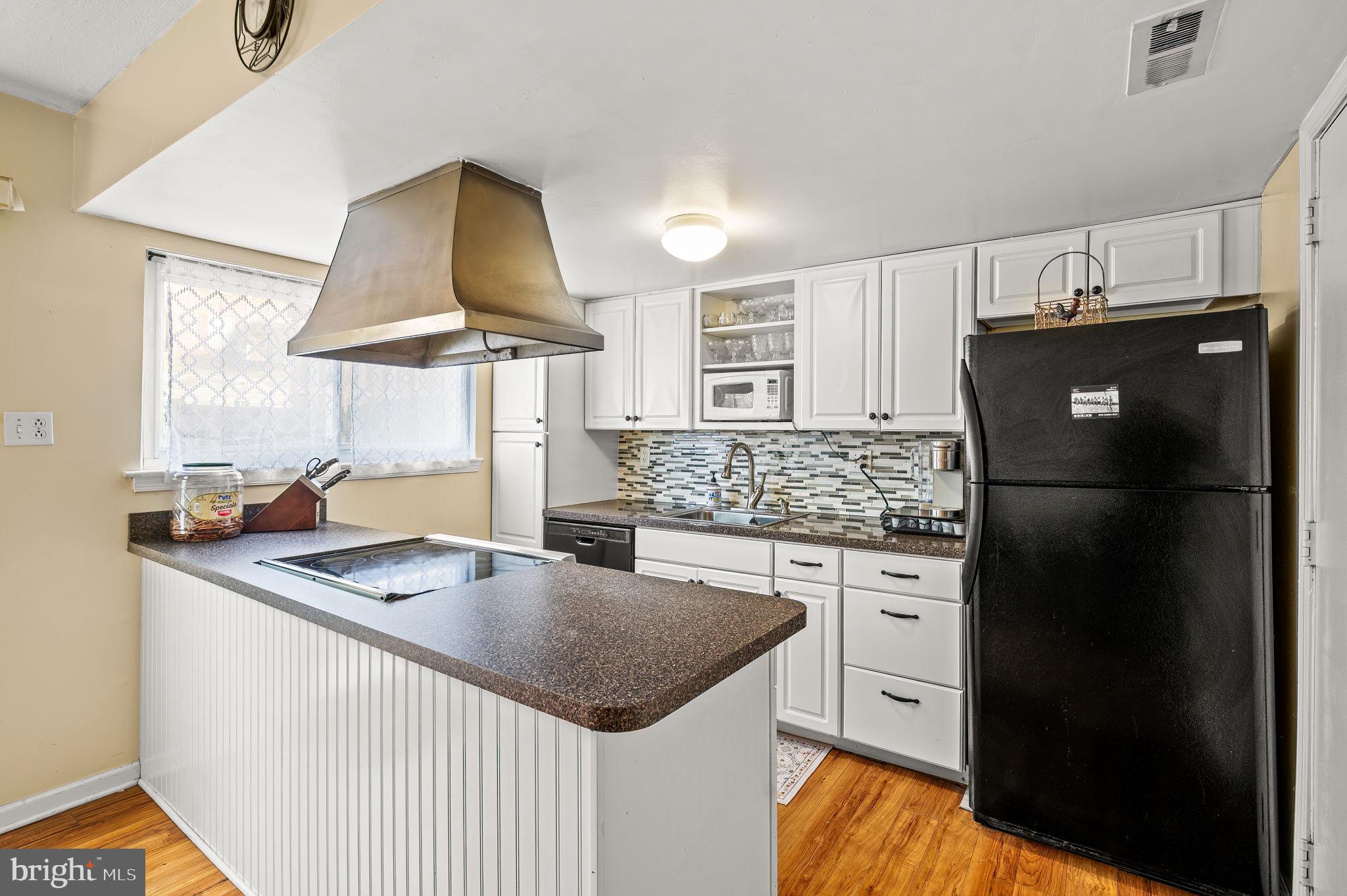 CHATHAM VIL OF TOW - Residential