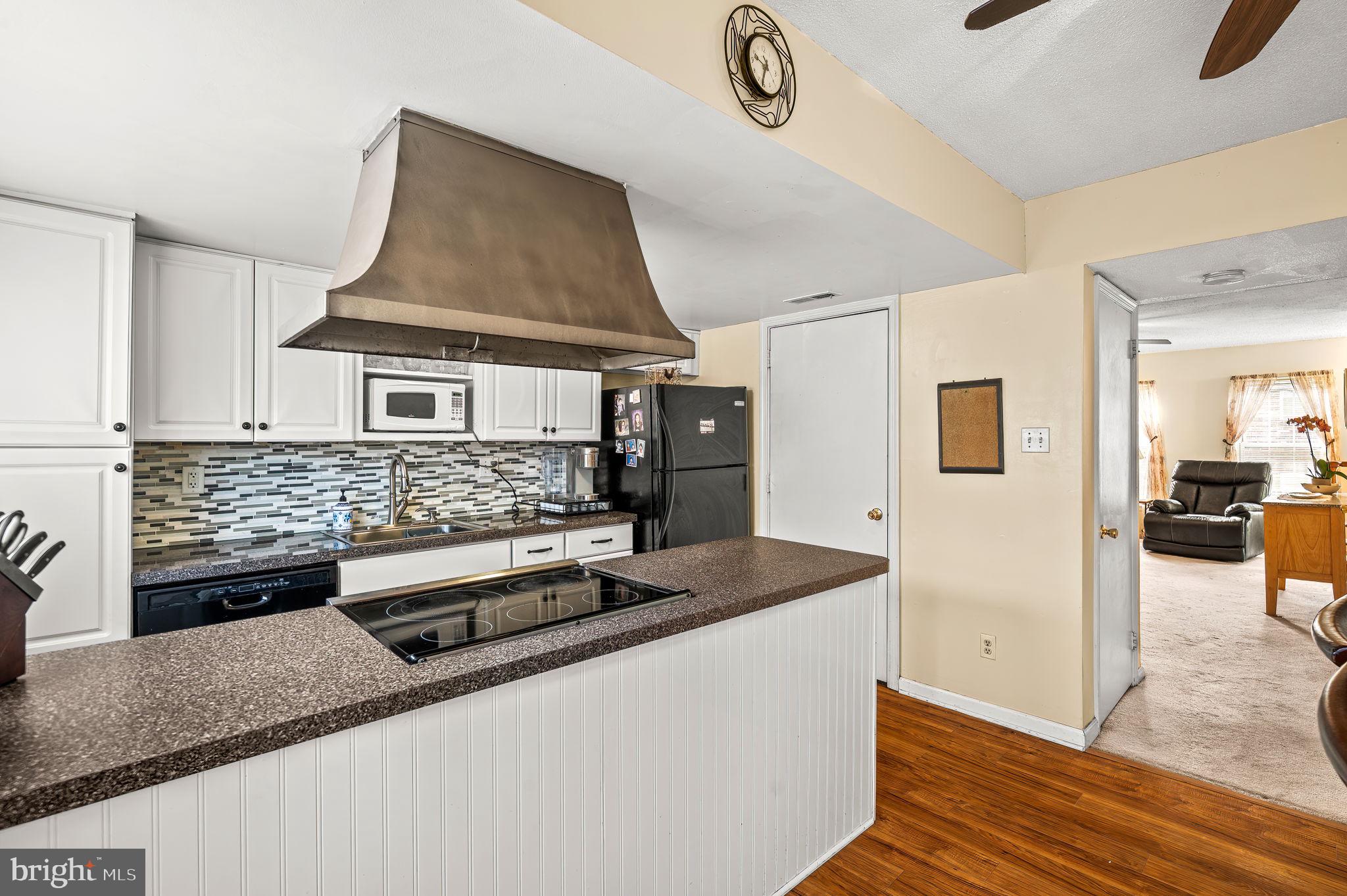 CHATHAM VIL OF TOW - Residential