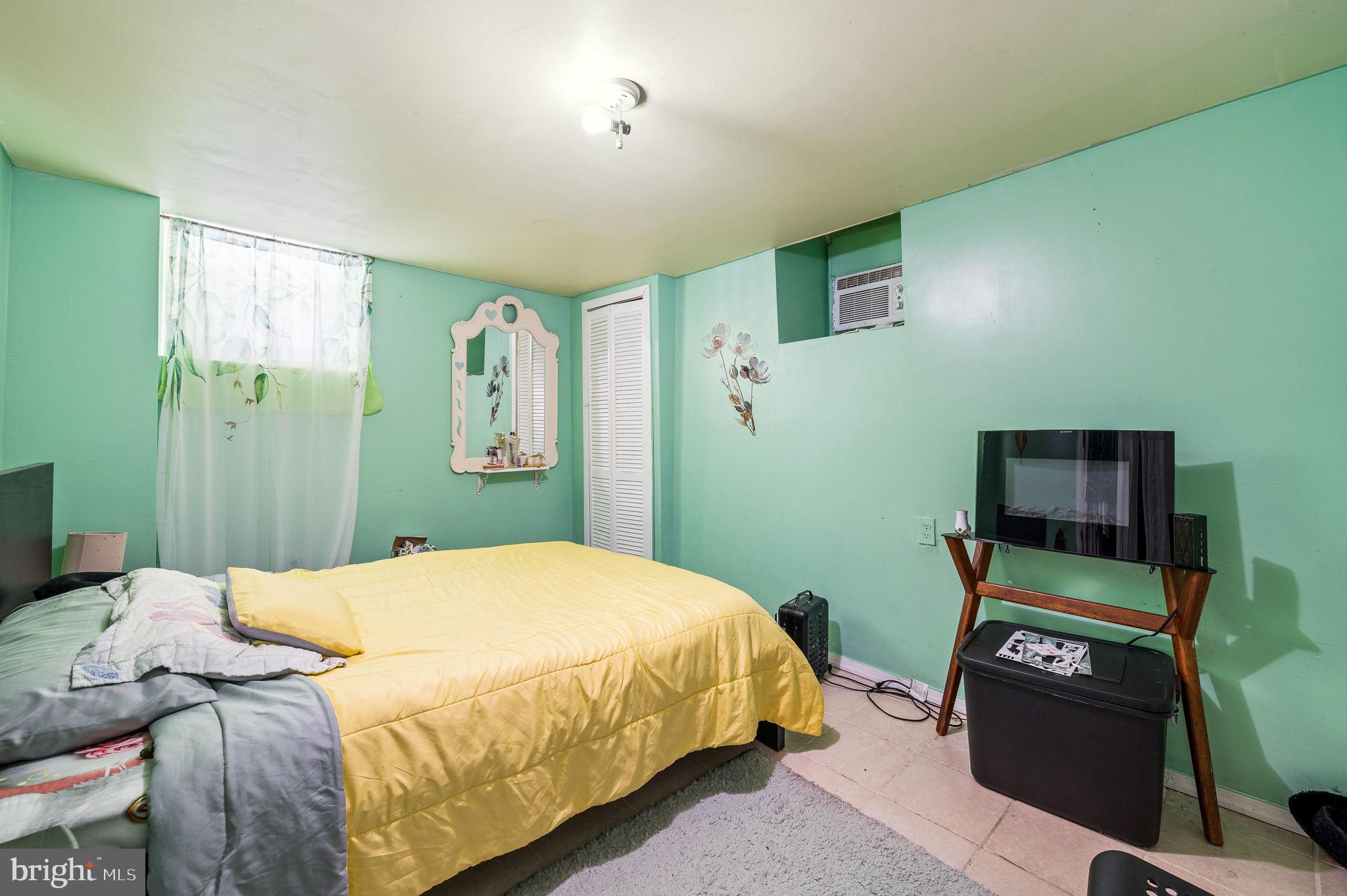 LAWNCREST - Residential