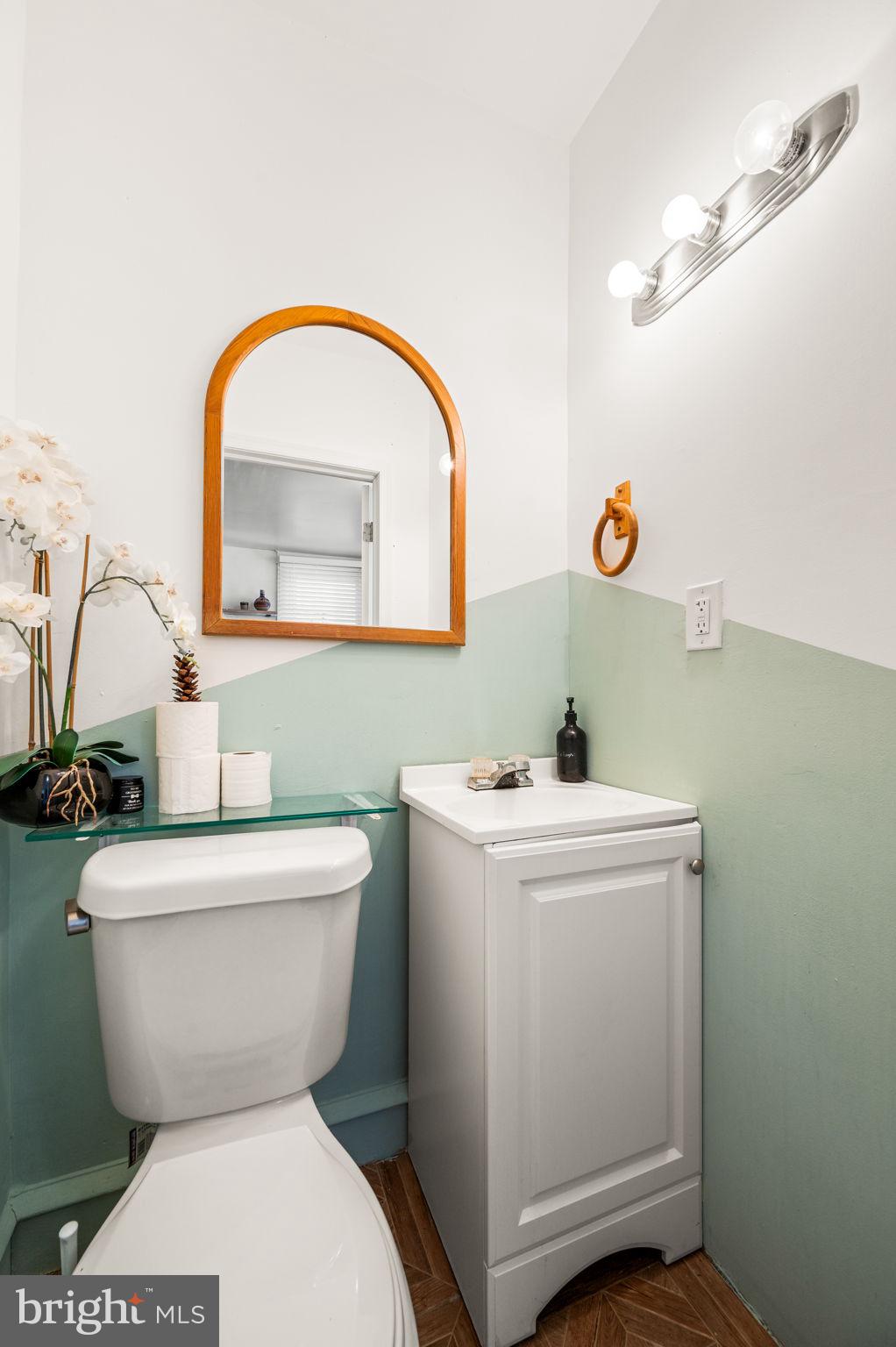 LAWNCREST - Residential