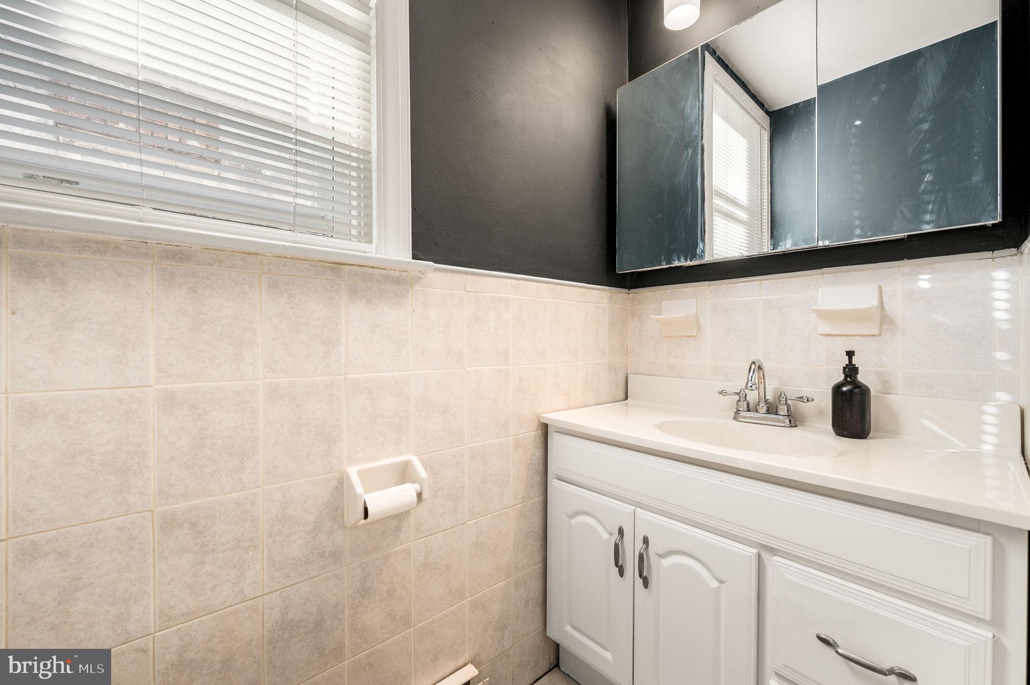 LAWNCREST - Residential