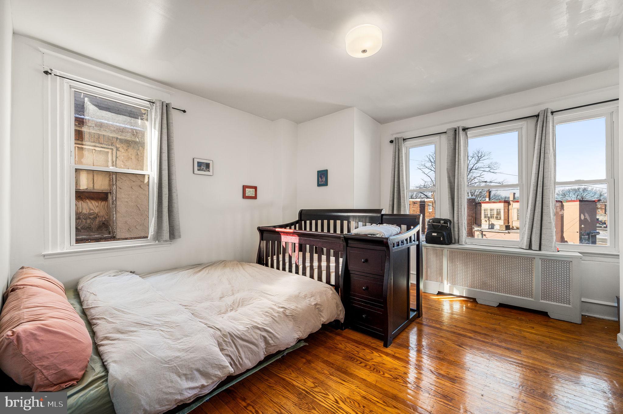 LAWNCREST - Residential