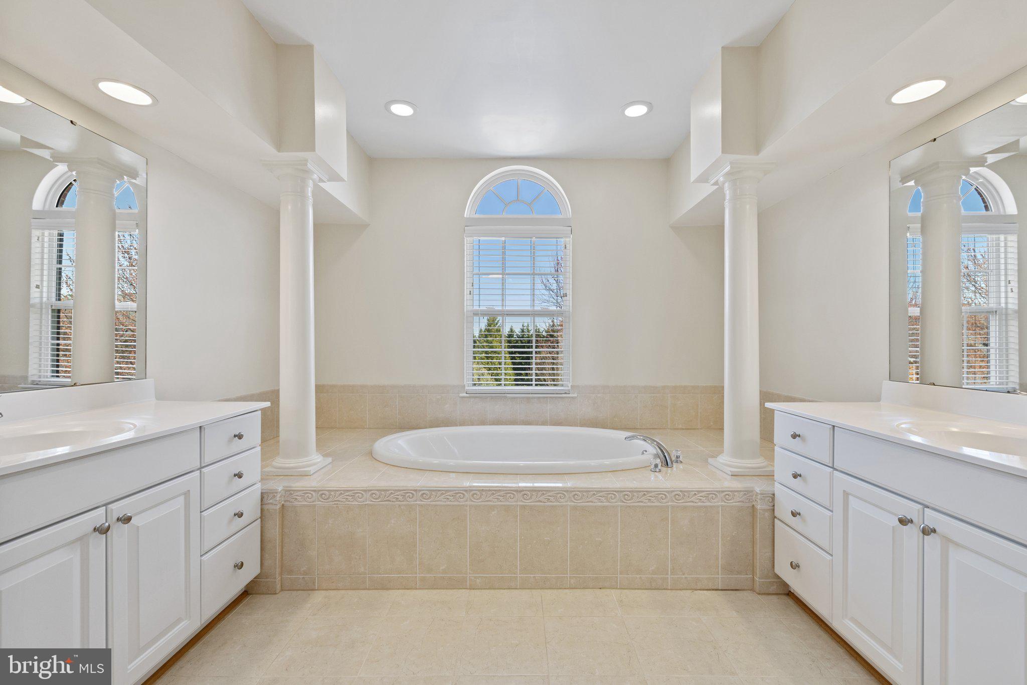 THE RESERVE AT MOORHEAD - Residential