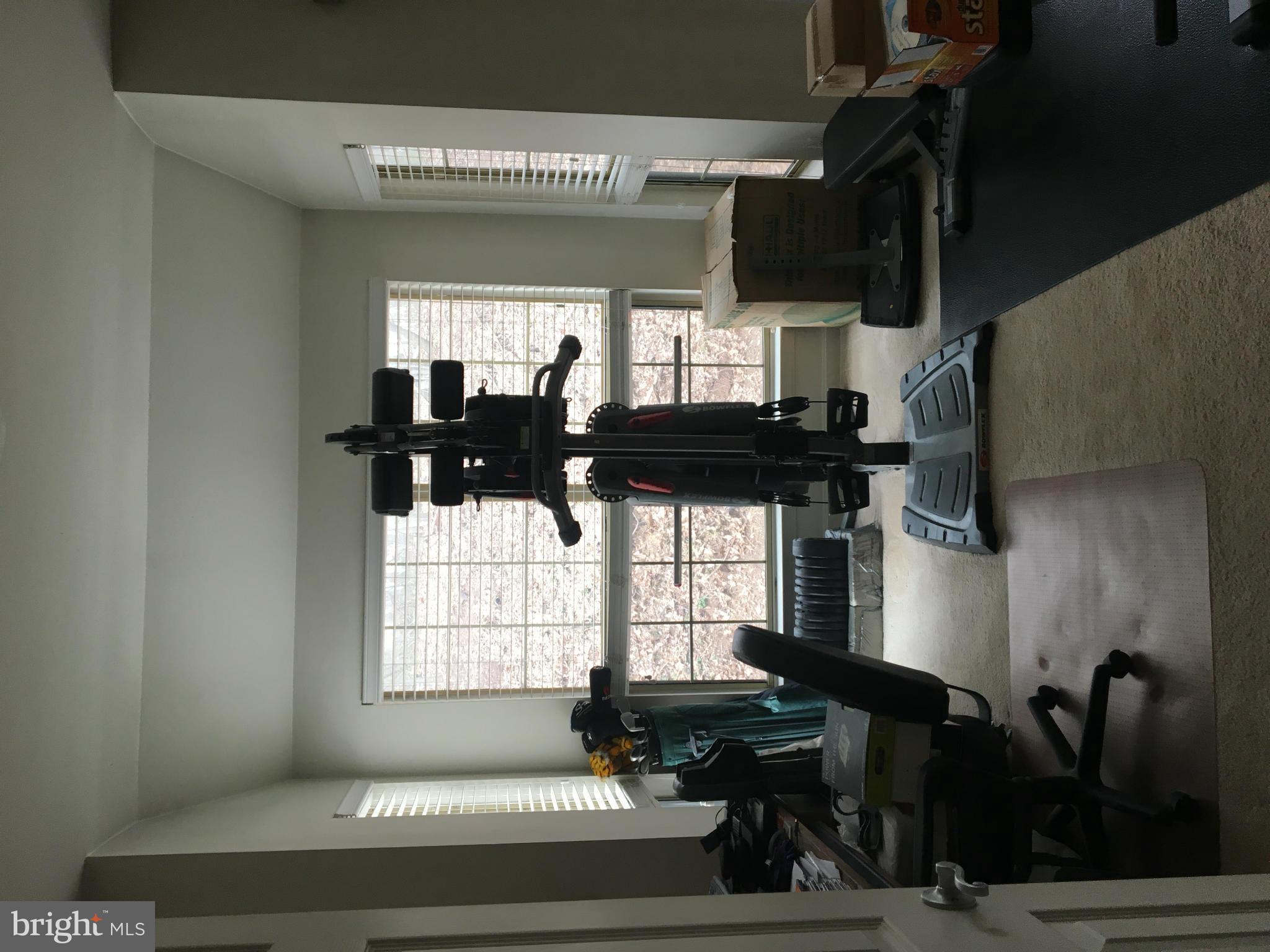 PENDERBROOK SQUARE CONDOMINIUMS - Residential Lease