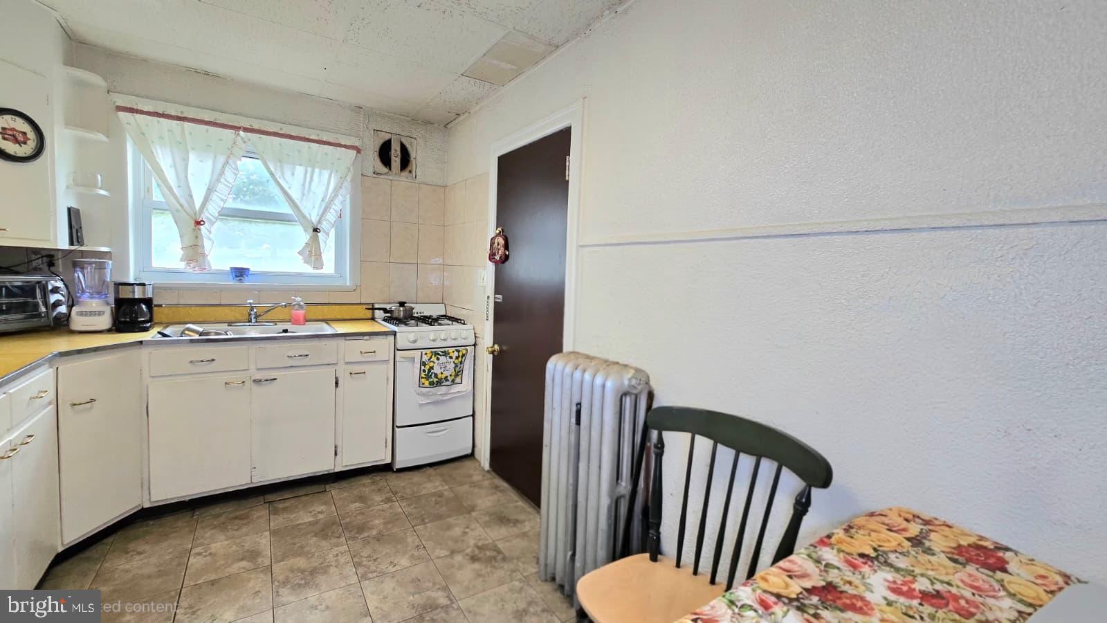 FELTONVILLE - Residential