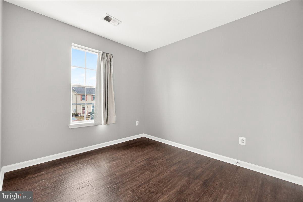 BROOKFIELD - Residential