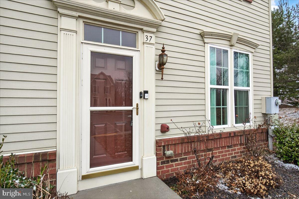 BROOKFIELD - Residential