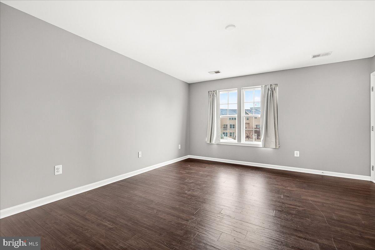 BROOKFIELD - Residential