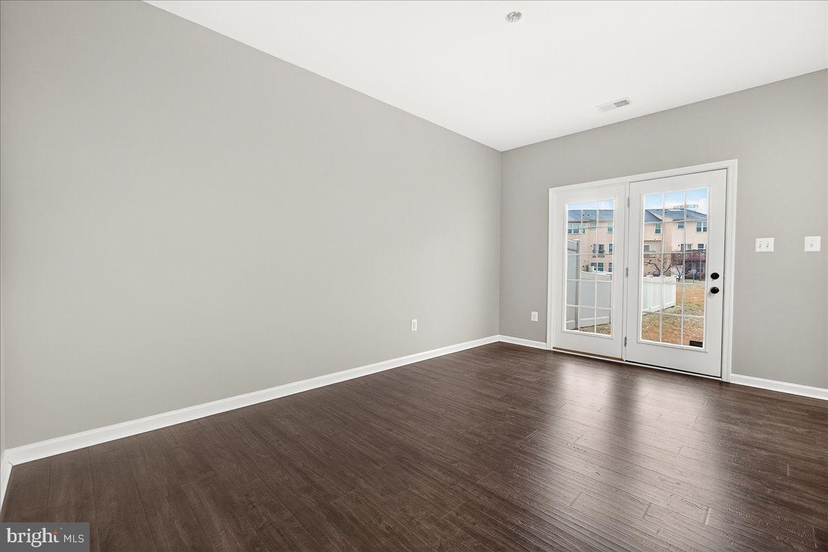 BROOKFIELD - Residential