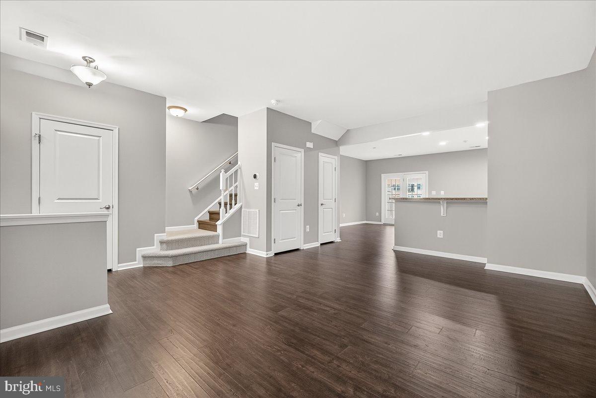 BROOKFIELD - Residential