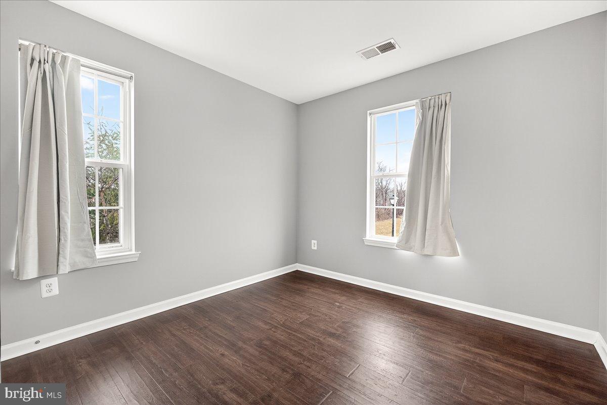 BROOKFIELD - Residential