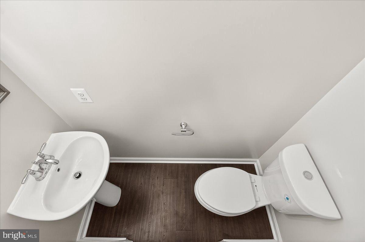 BROOKFIELD - Residential